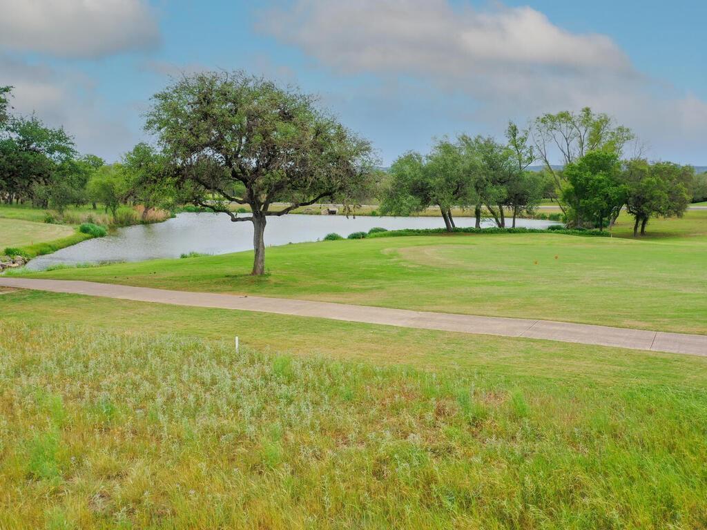 2101 Chipshot Ct Property Photo 4