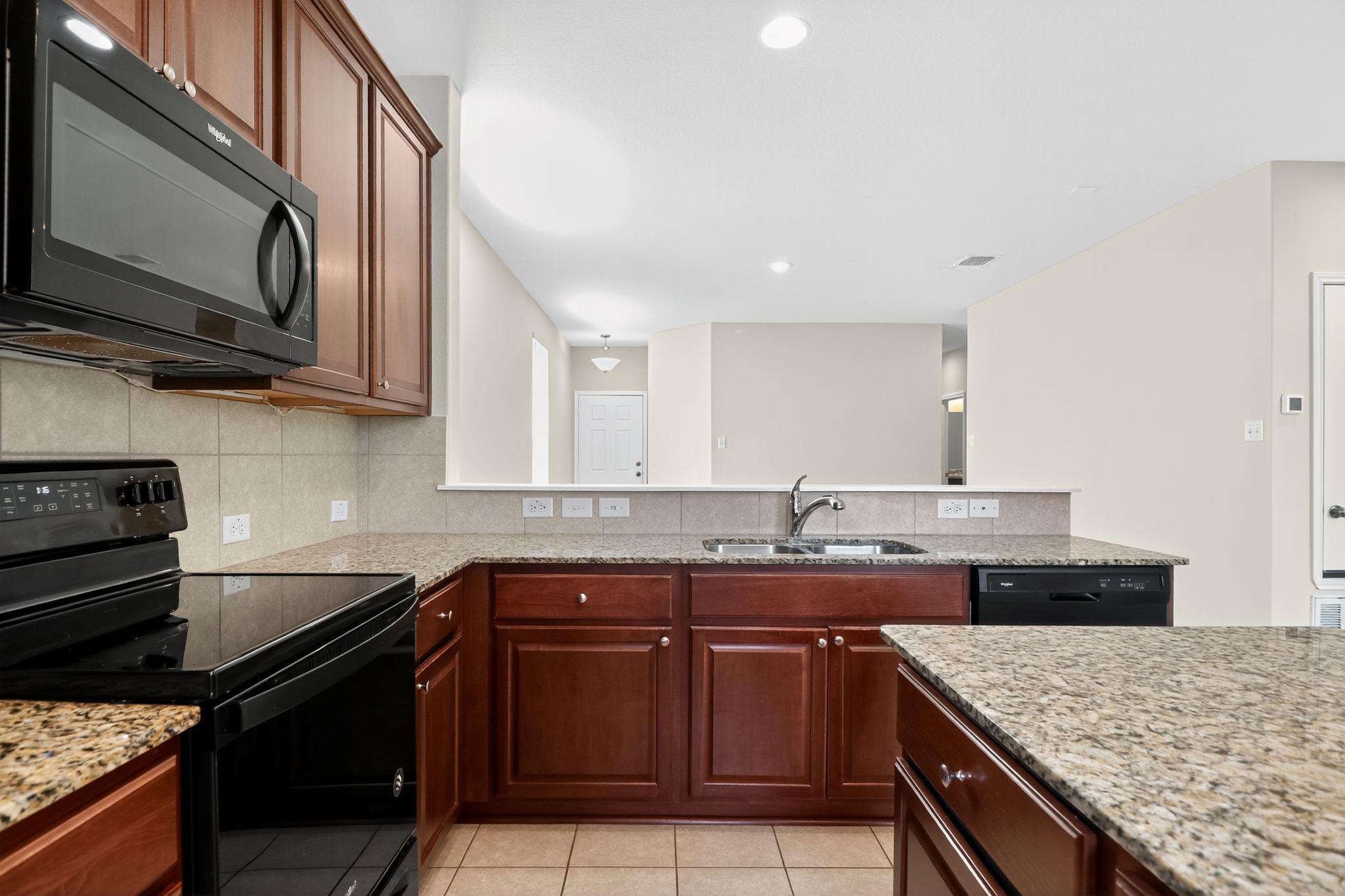 137 Miracle Dr Property Photo 8