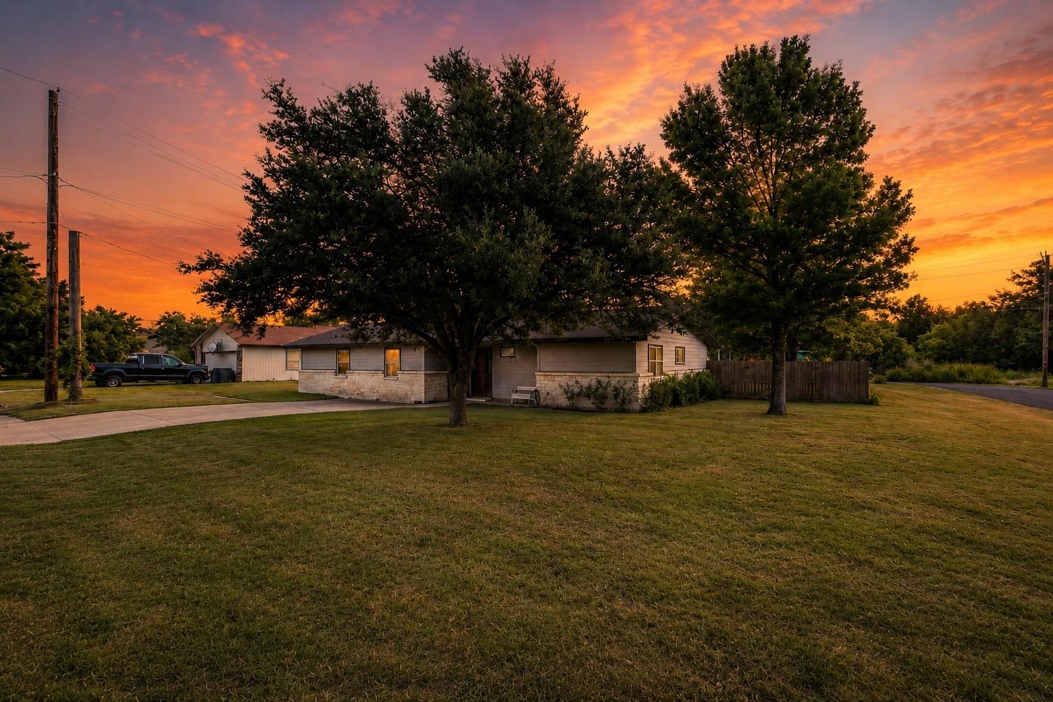 13311 Briar Hollow Dr Property Photo 2