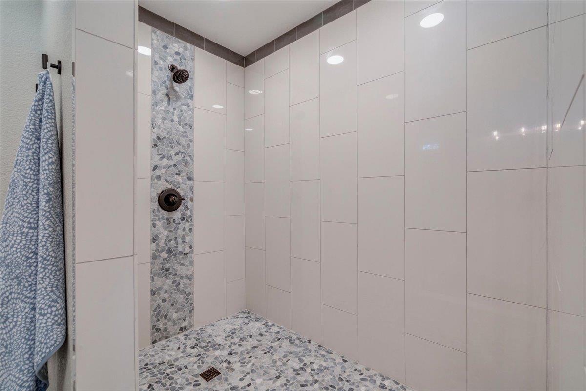 13311 Briar Hollow Dr Property Photo 20