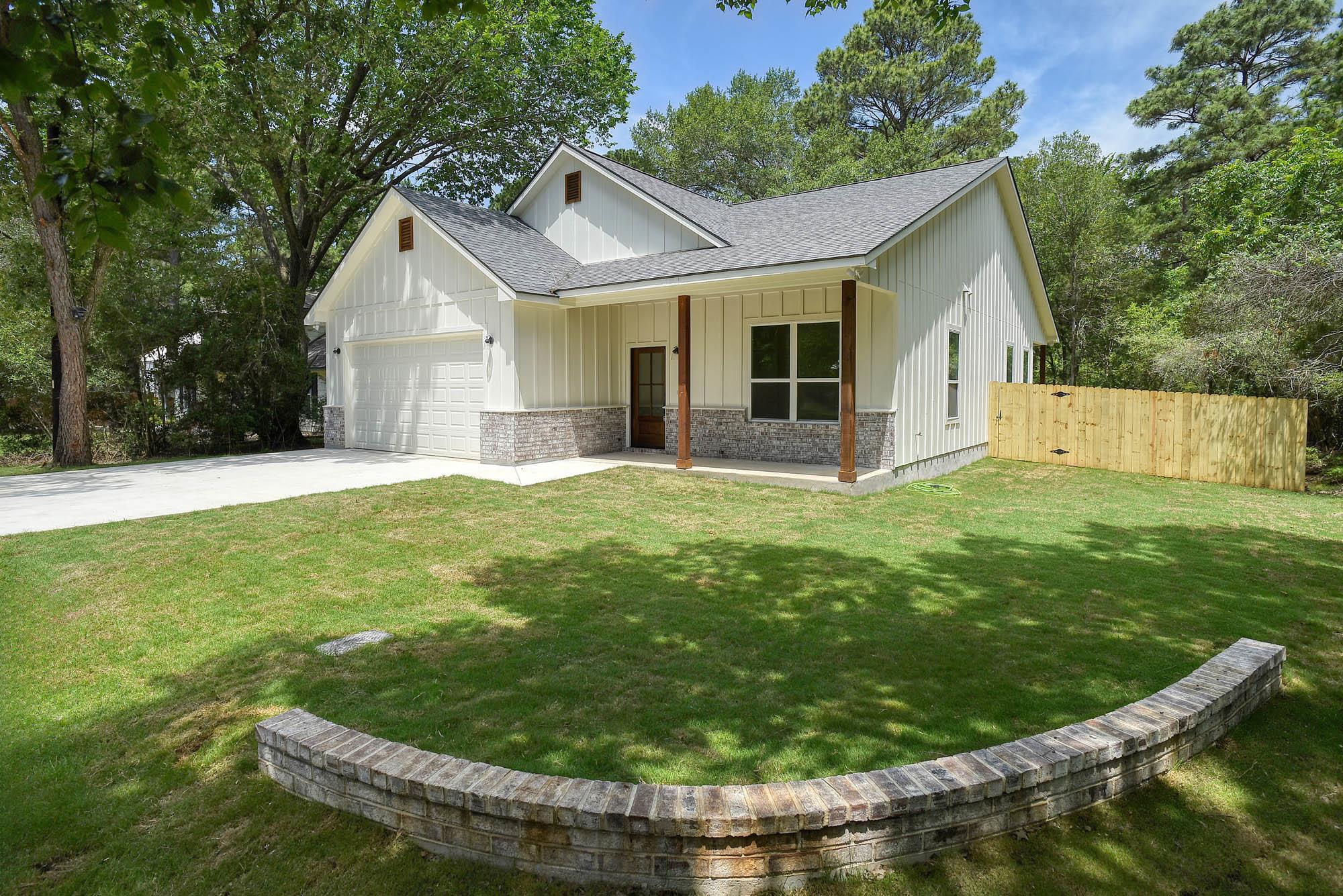 104 Pony Grass Ln Property Photo 1