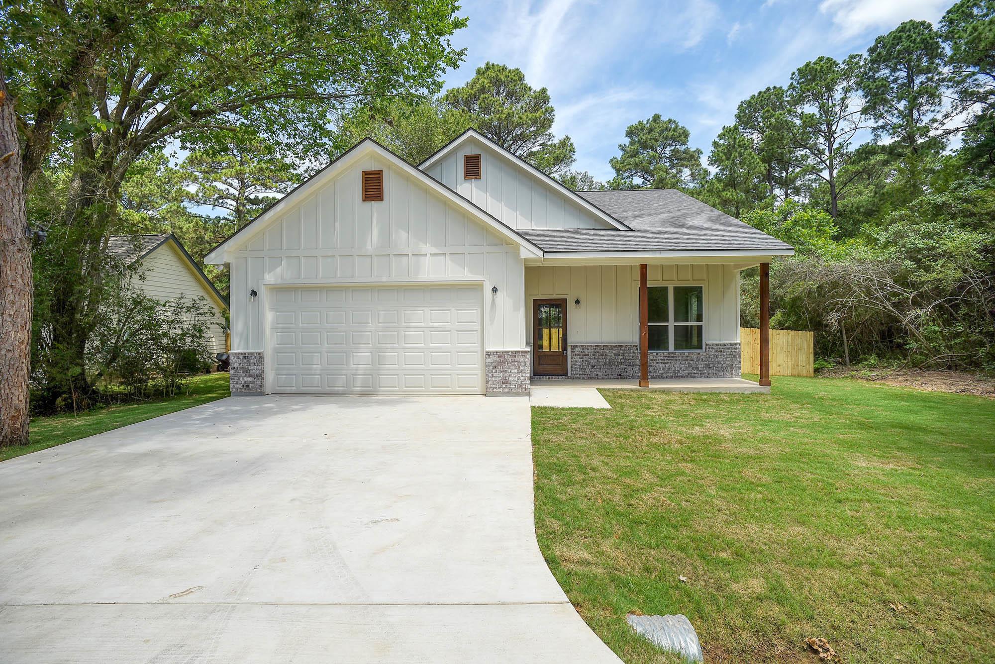 104 Pony Grass Ln Property Photo 2