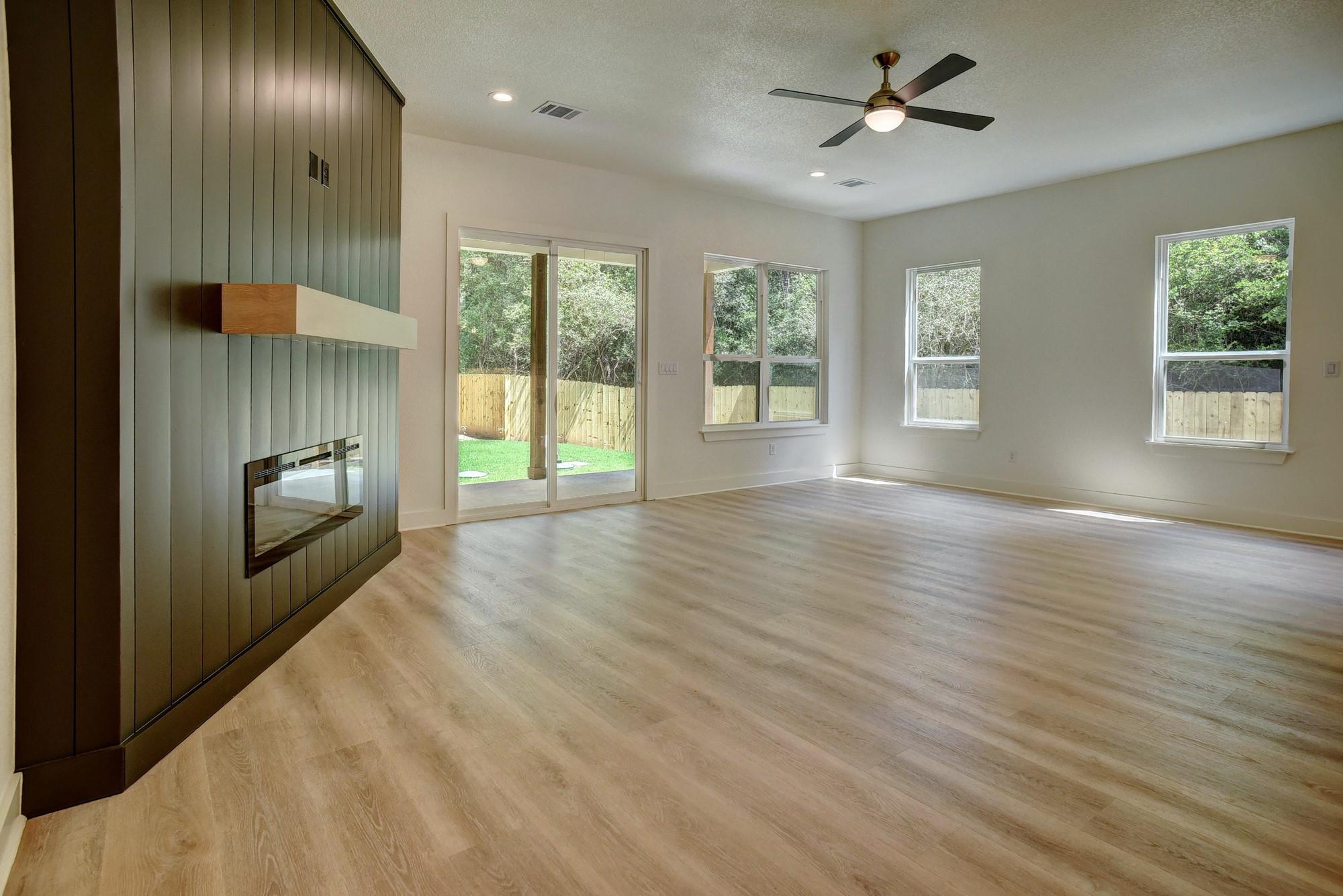 104 Pony Grass Ln Property Photo 6