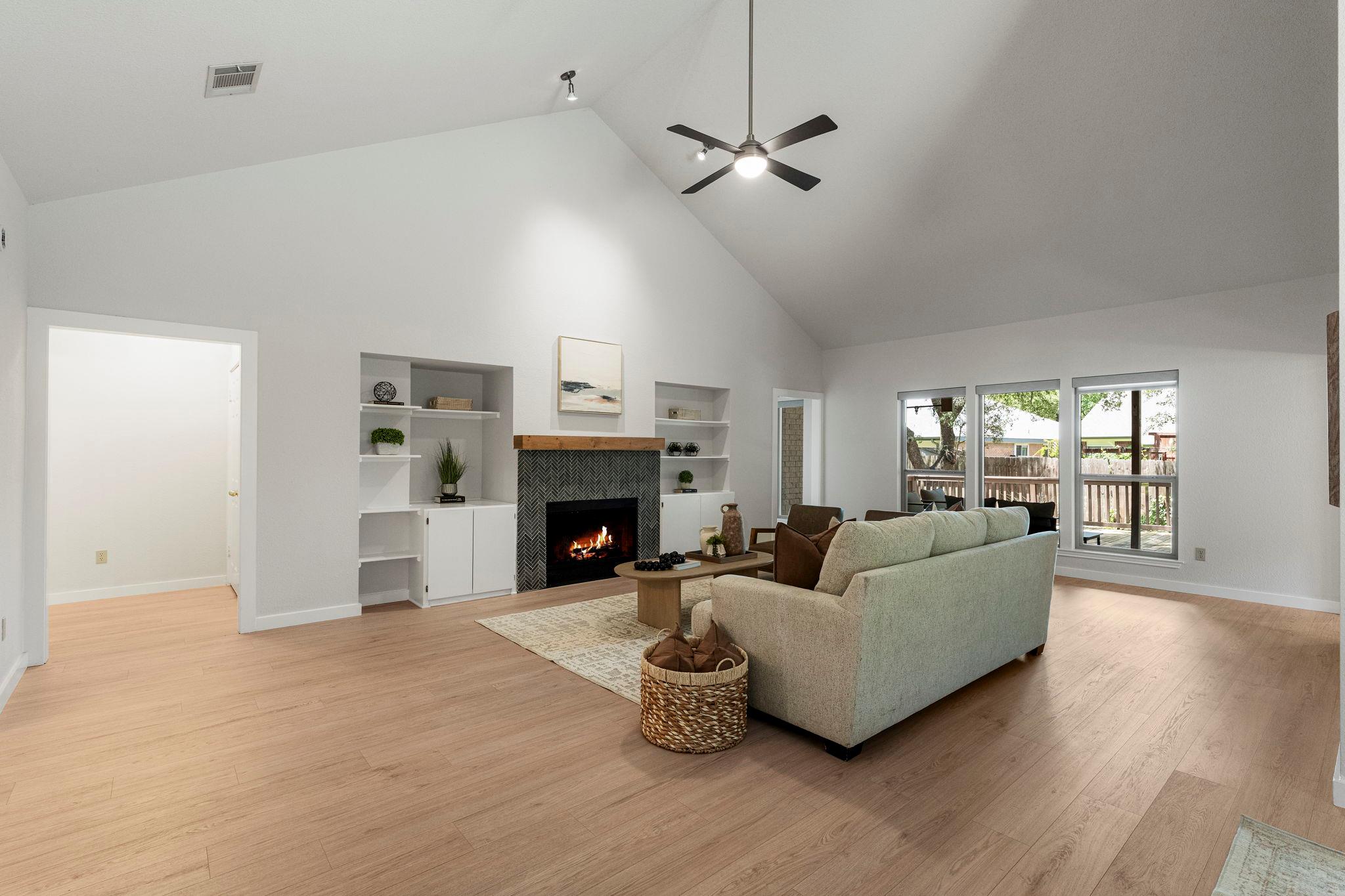 6304 Walebridge Ln Property Photo 14