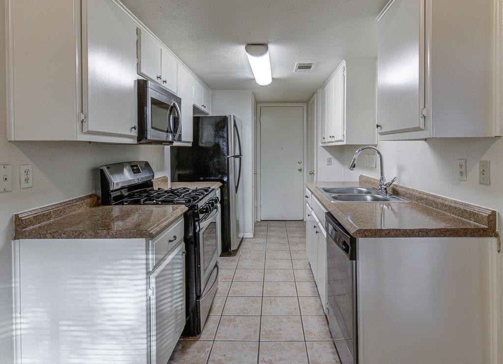 300 Villa Oaks Cir #a Property Photo 7