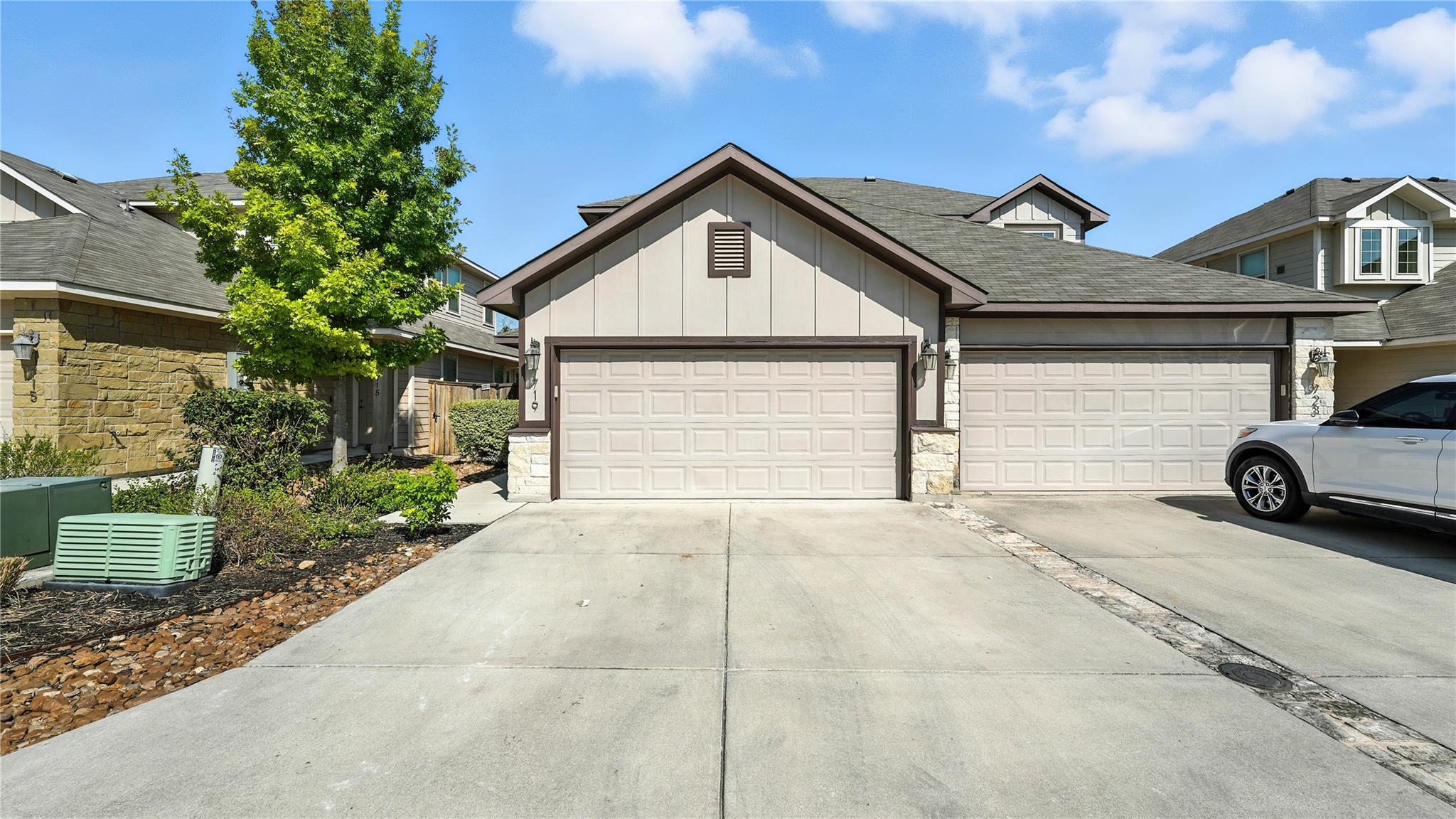 719 Gristmill Dr ## 2a Property Photo 1