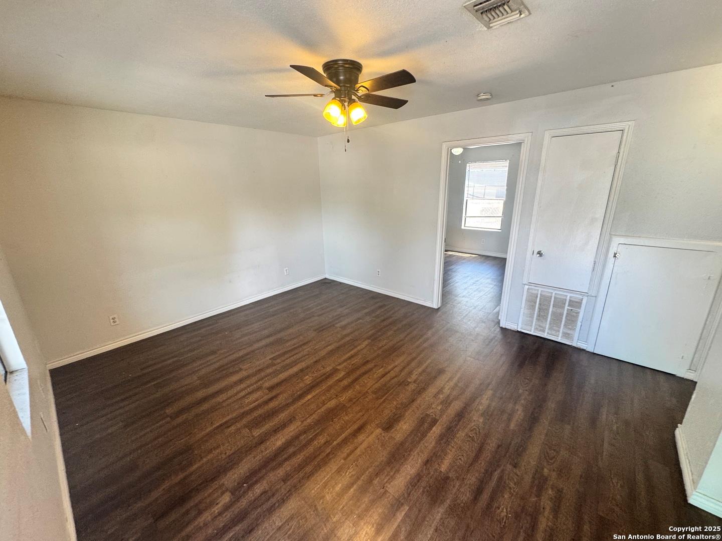 830 W Hutchins Pl #3 Property Photo 1