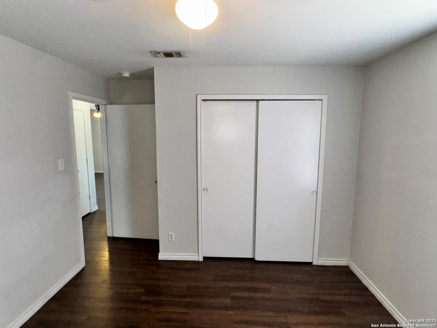 830 W Hutchins Pl #3 Property Photo 8