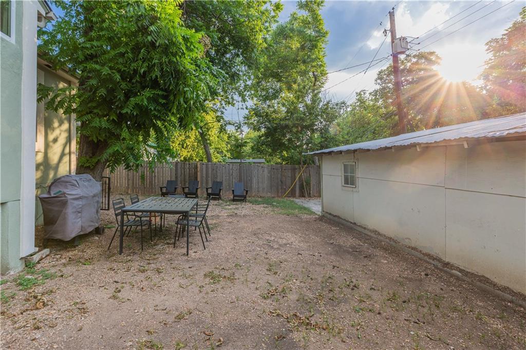 2952 Higgins St Property Photo 37