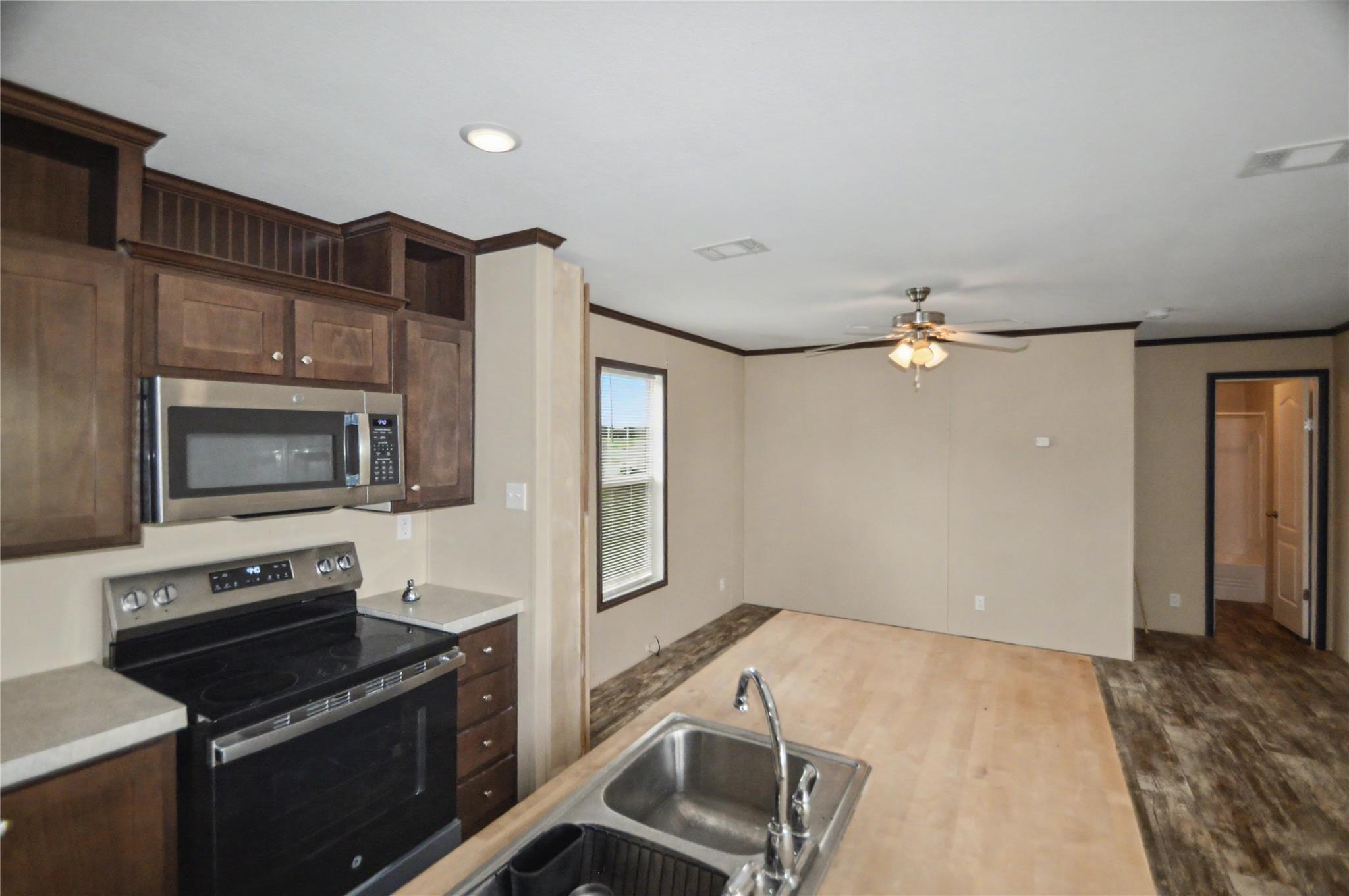 1312 Fm 581 Hwy E Property Photo 23