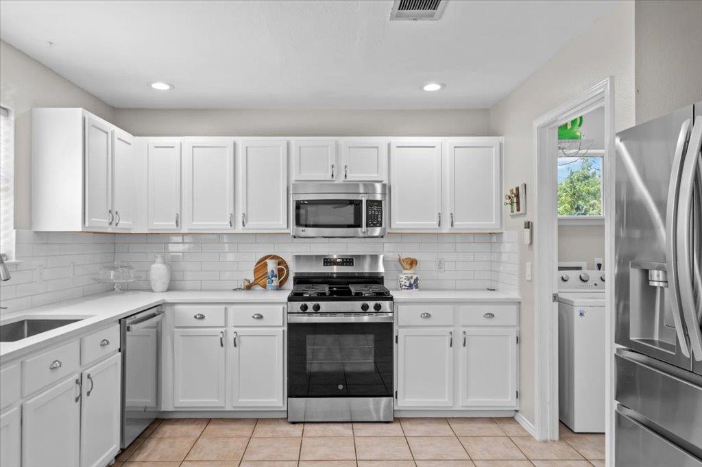 9021 Kimono Ridge Dr Property Photo 15