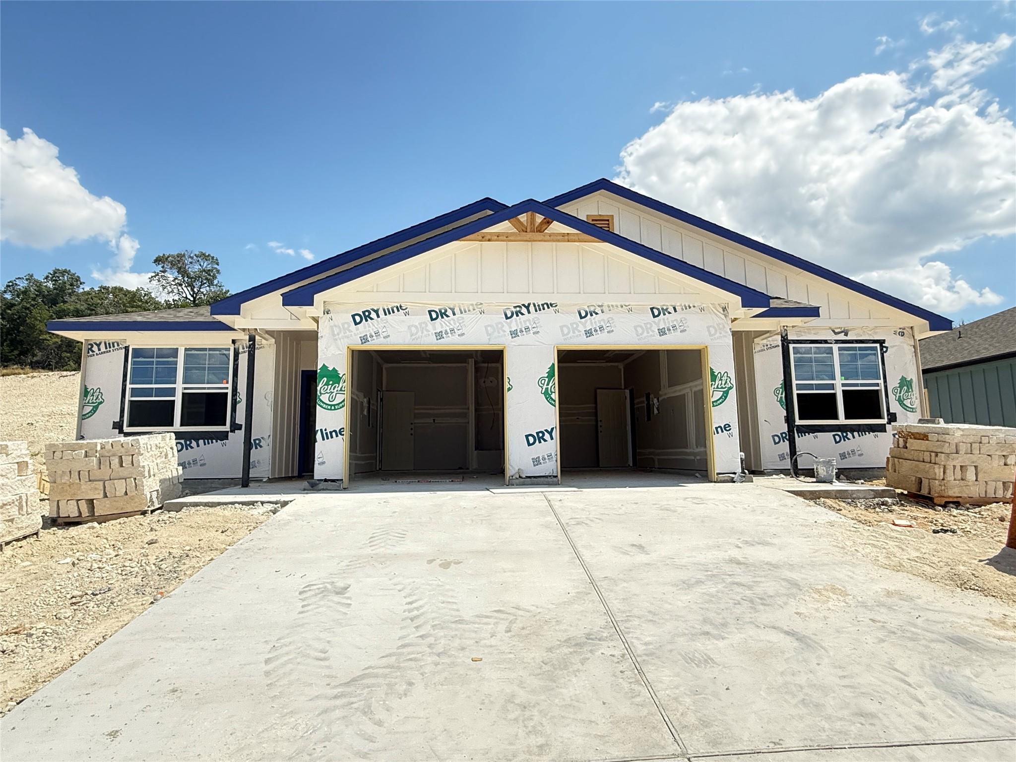 305 Rain Dance Trl Property Photo 1