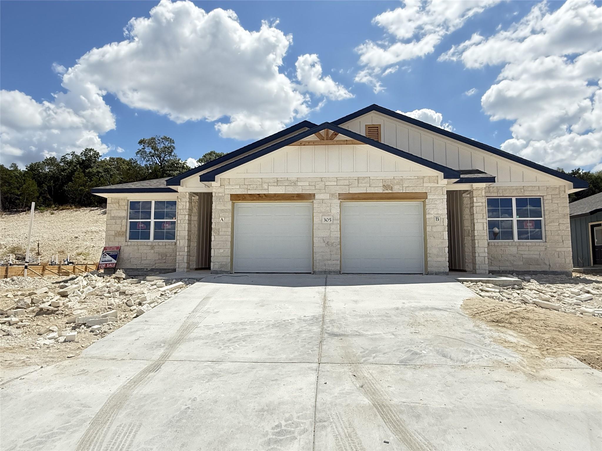 305 Rain Dance Trl Property Photo 1