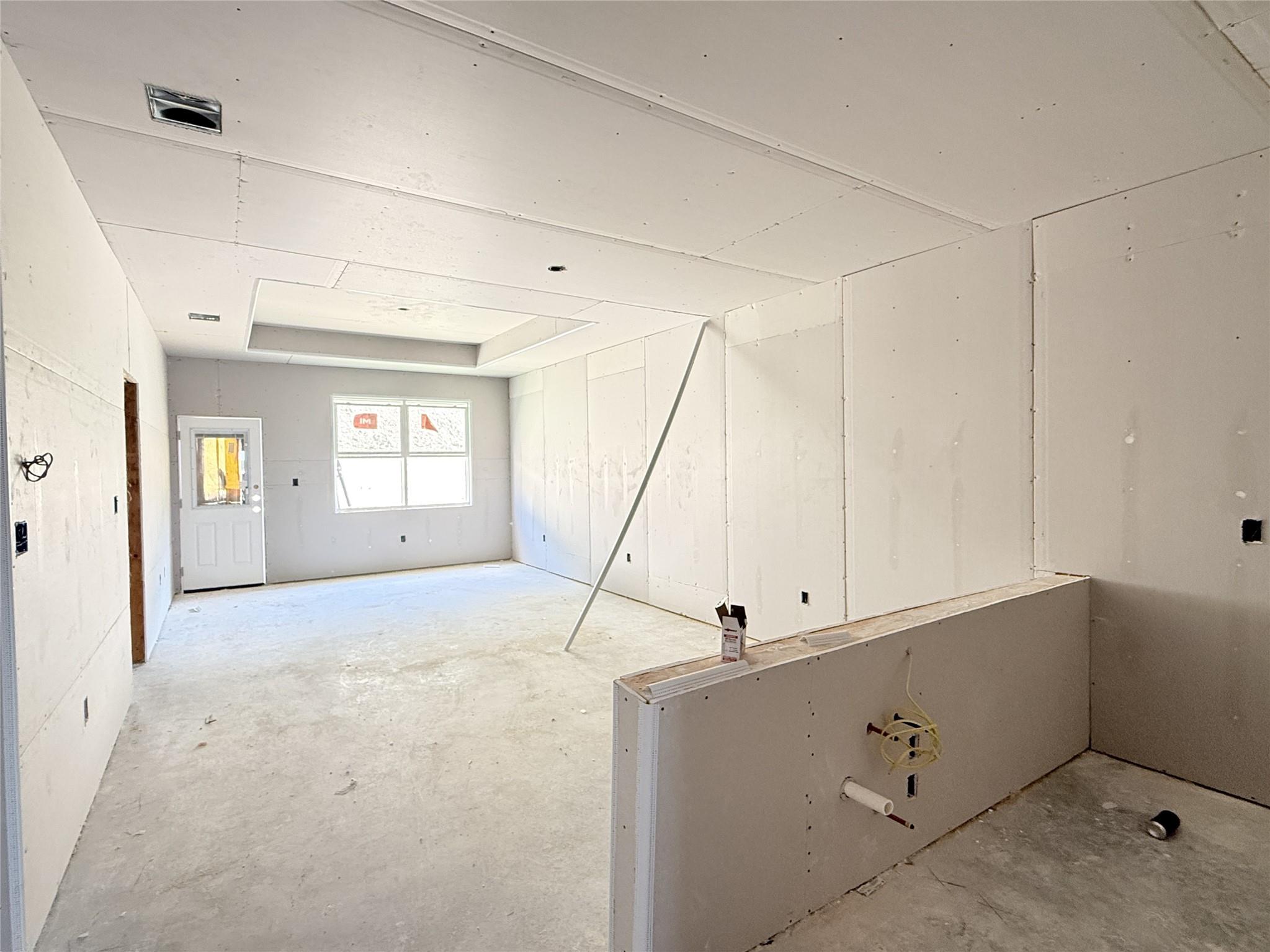 305 Rain Dance Trl Property Photo 2