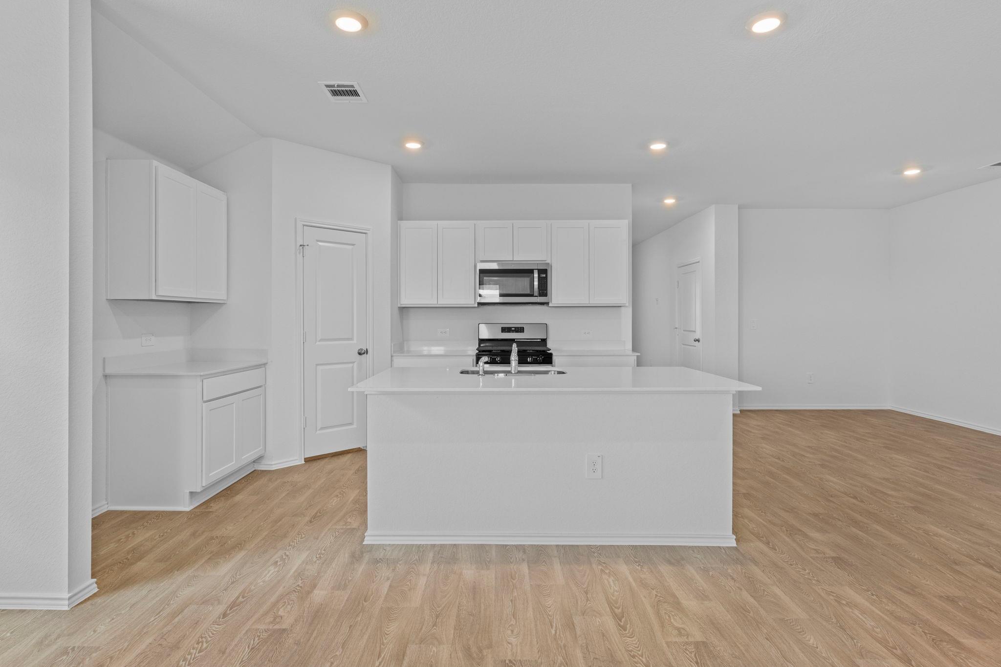 12216 Silverton Tree Bnd Property Photo 17