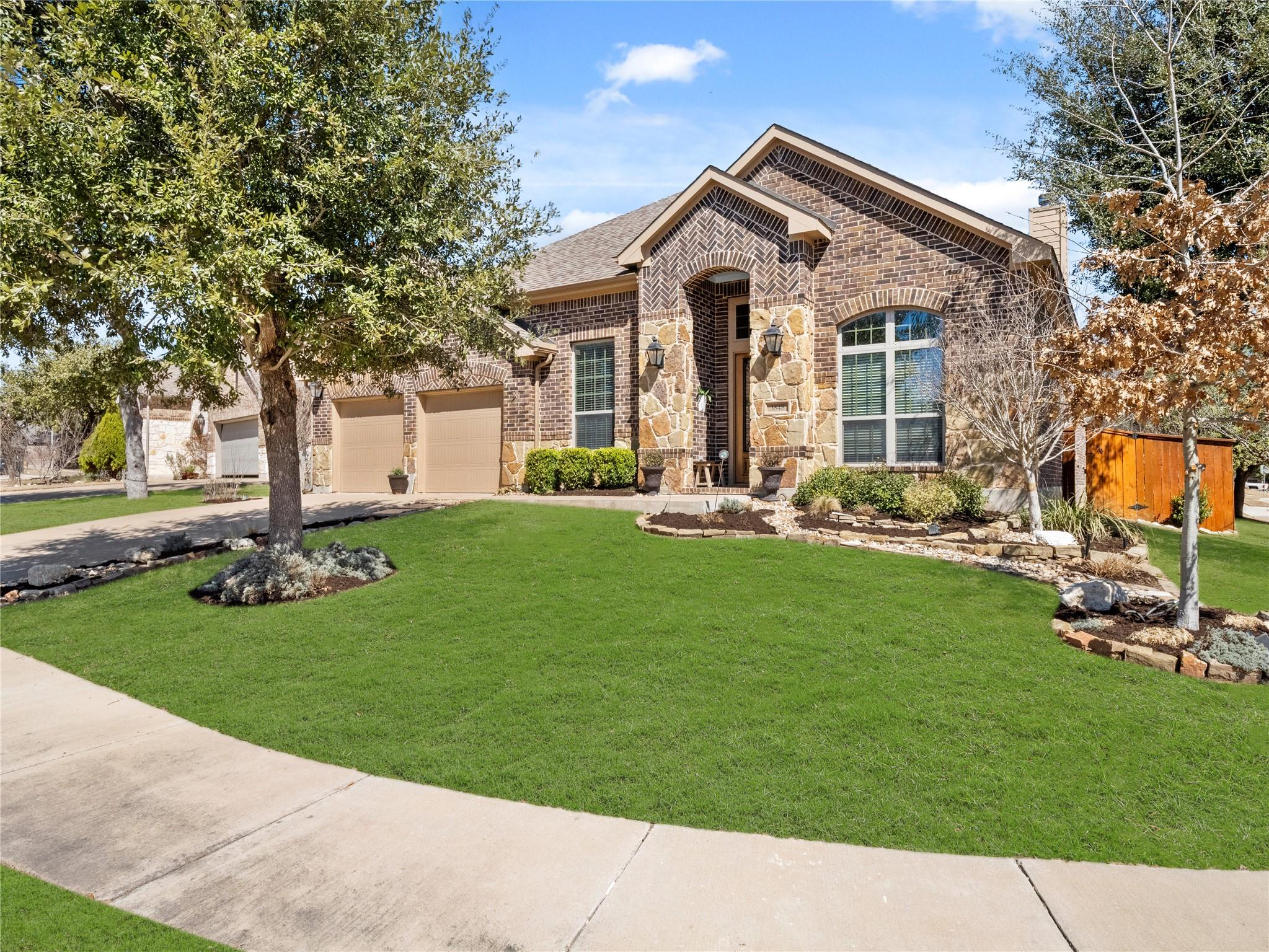 3848 Skyview Way Property Photo