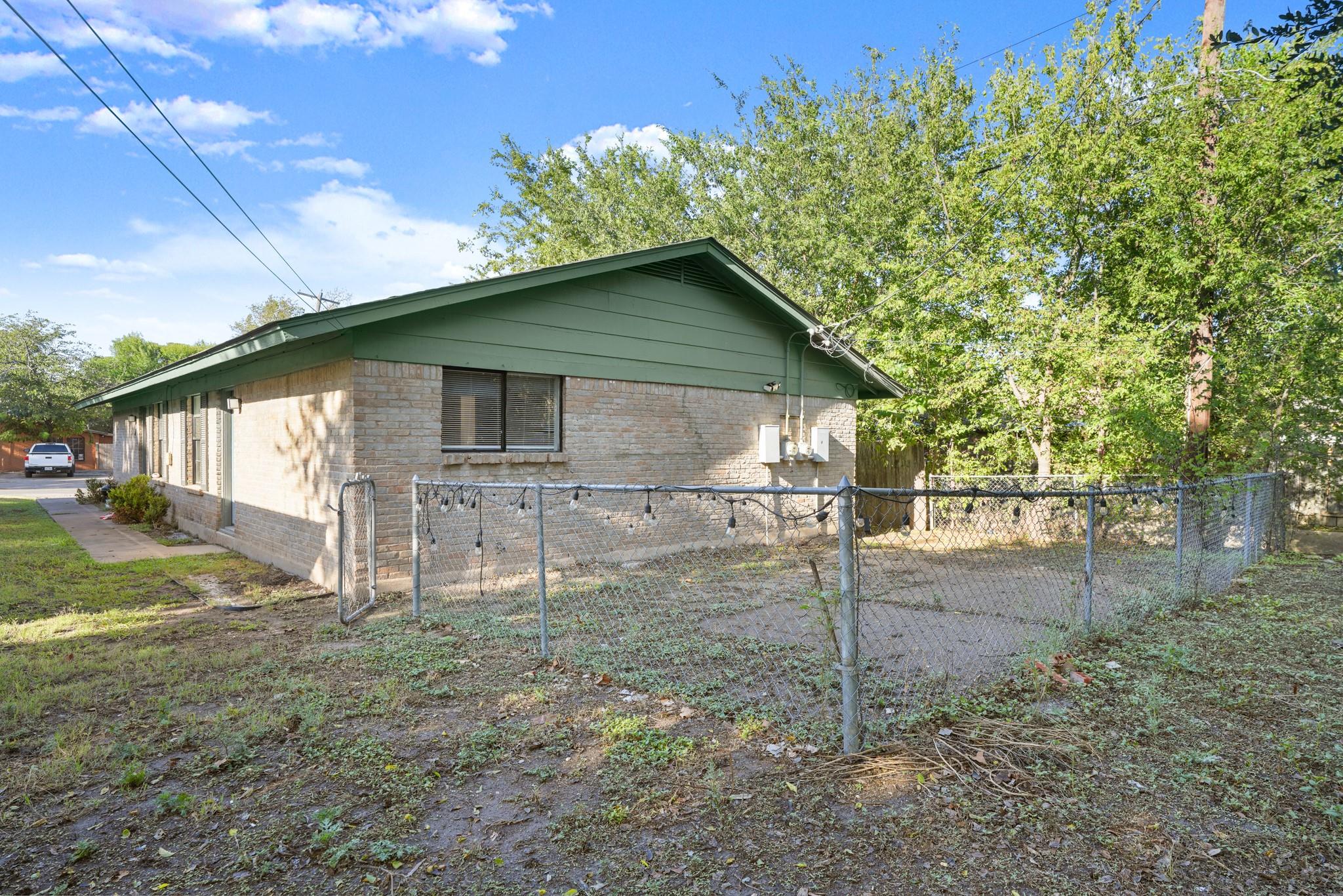 838 N Meadows Dr Property Photo 16