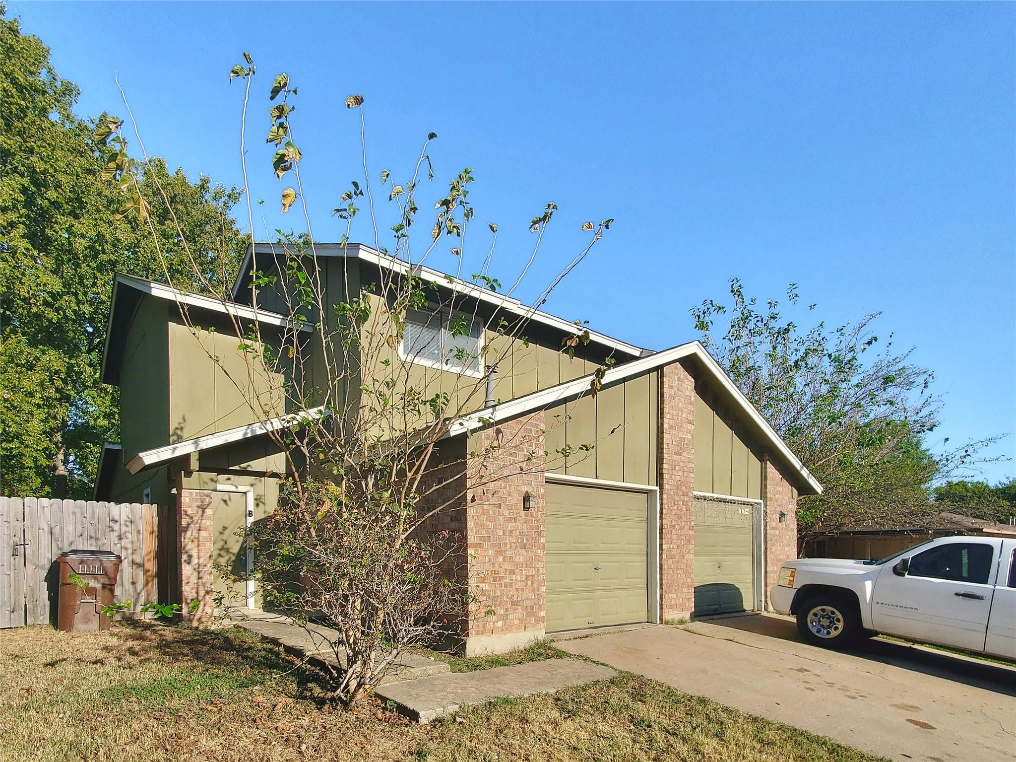 1814 Nicole Cir #b Property Photo 1
