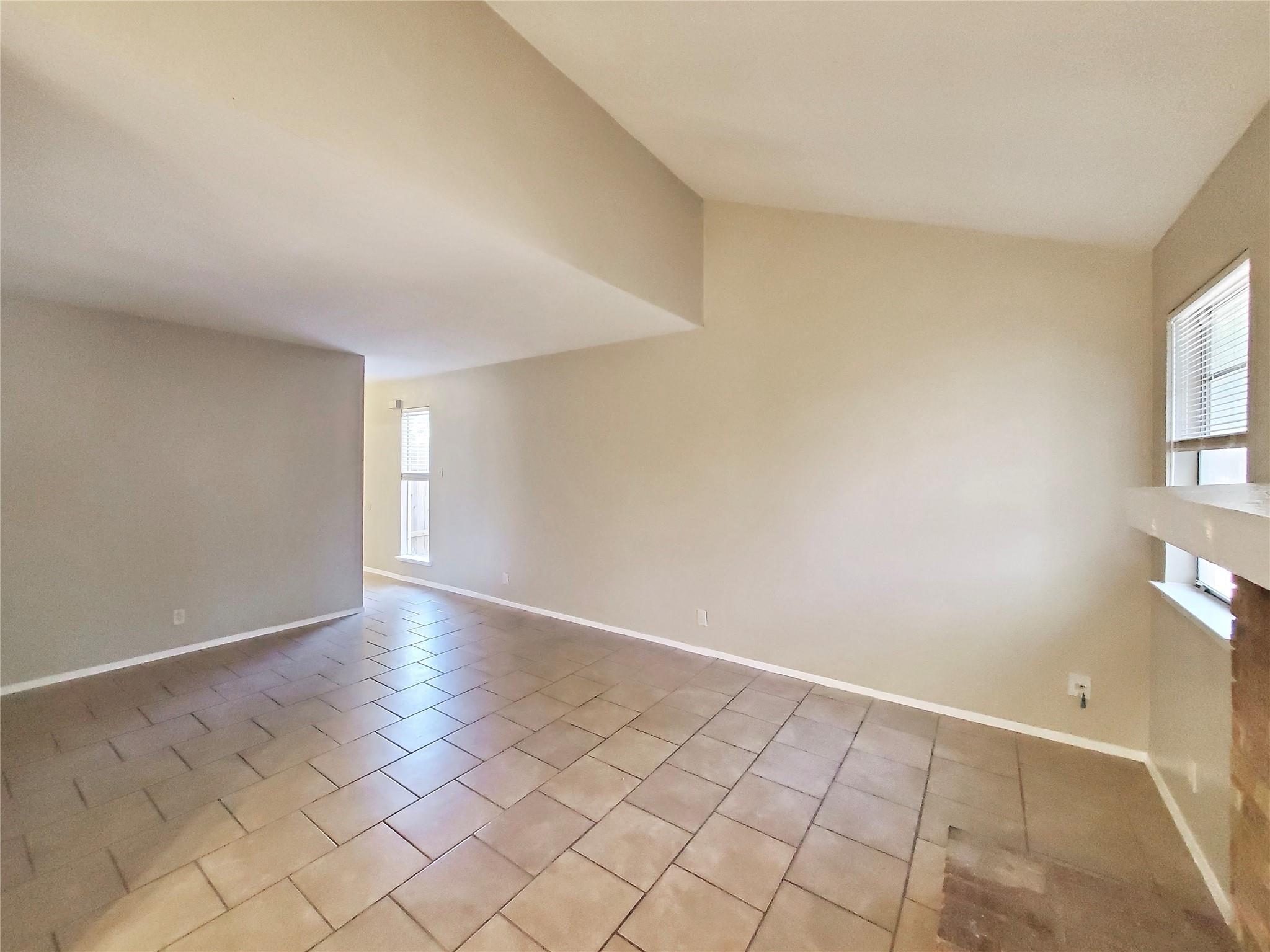 1814 Nicole Cir #b Property Photo 5