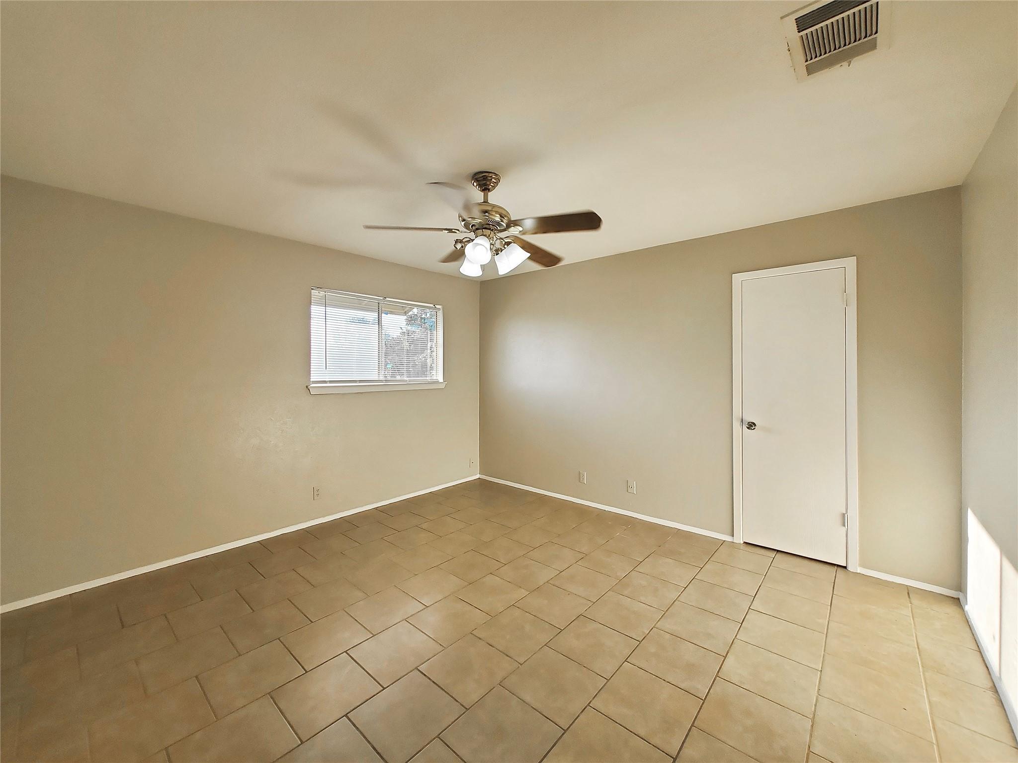 1814 Nicole Cir #b Property Photo 10