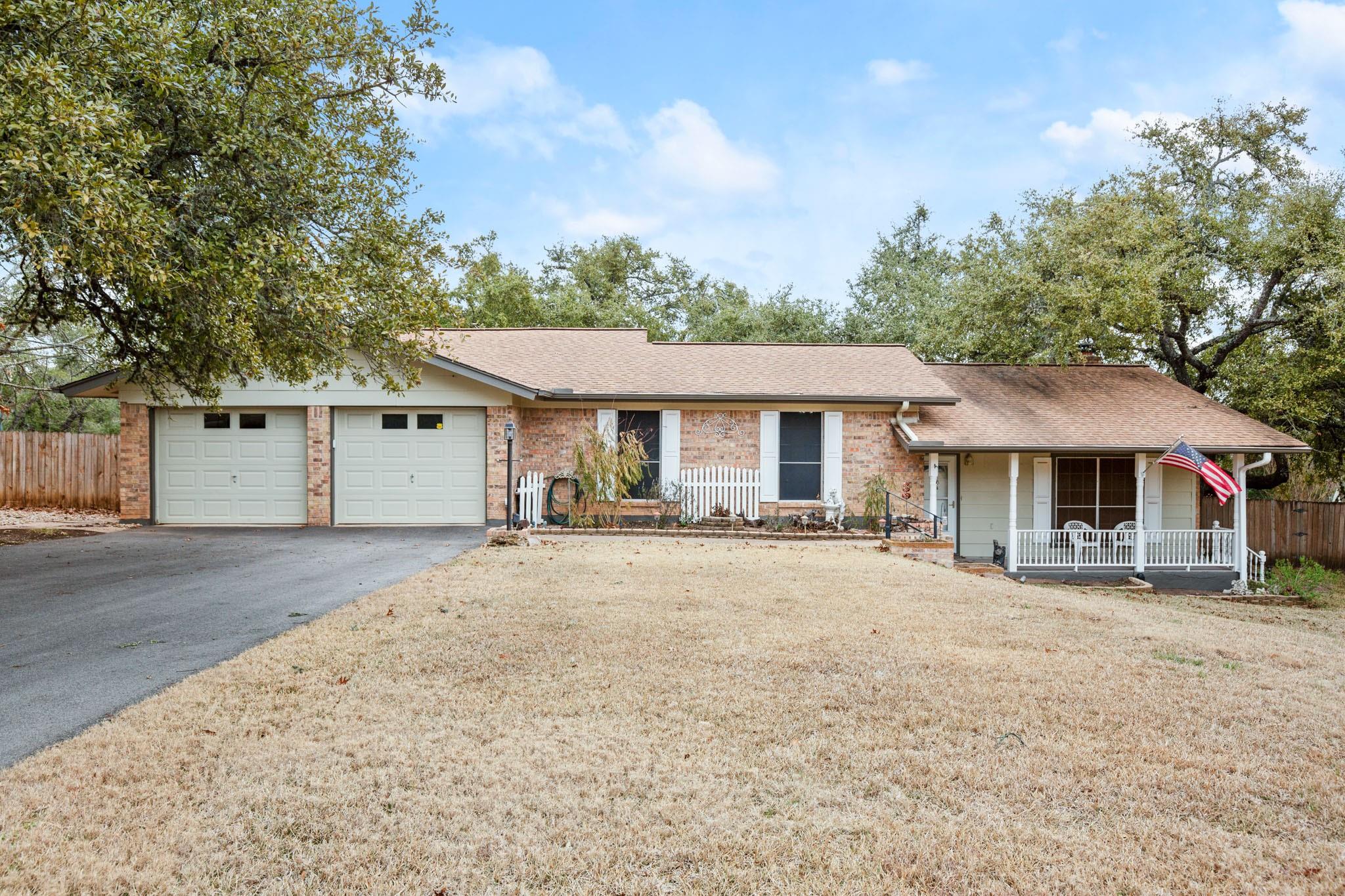 8901 Candelaria Dr Property Photo 1