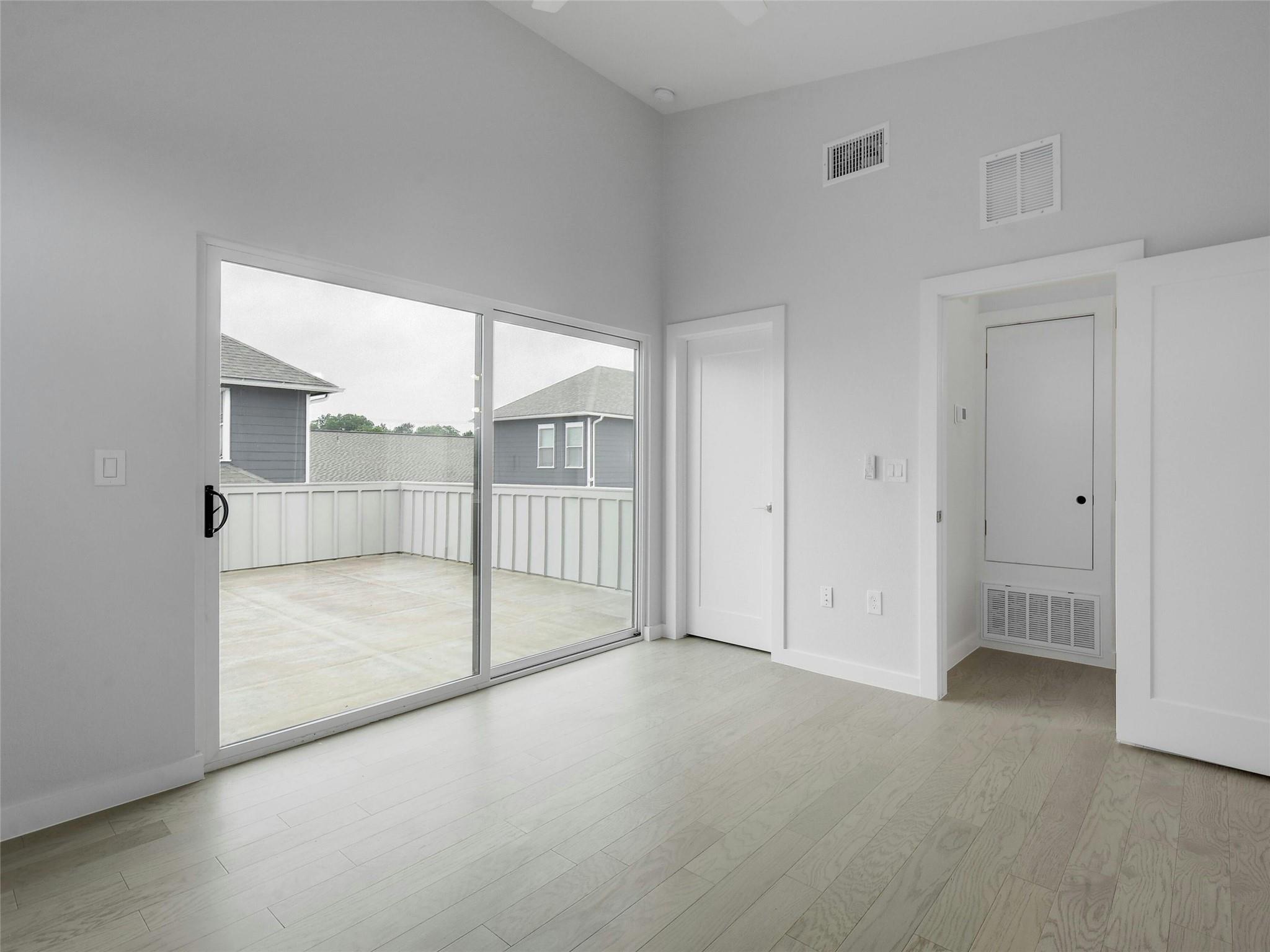 313 Blackson Ave B Property Photo 12