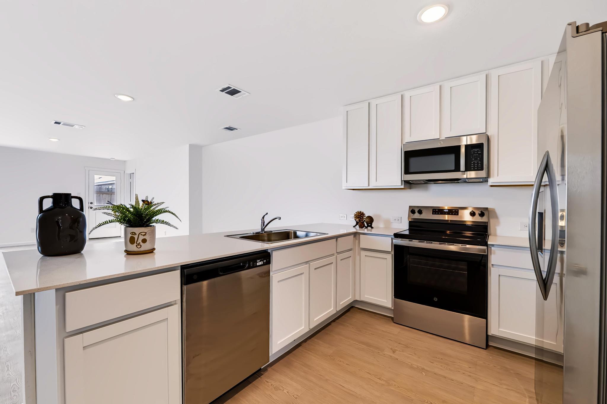 245 Pastar Fls Property Photo 16