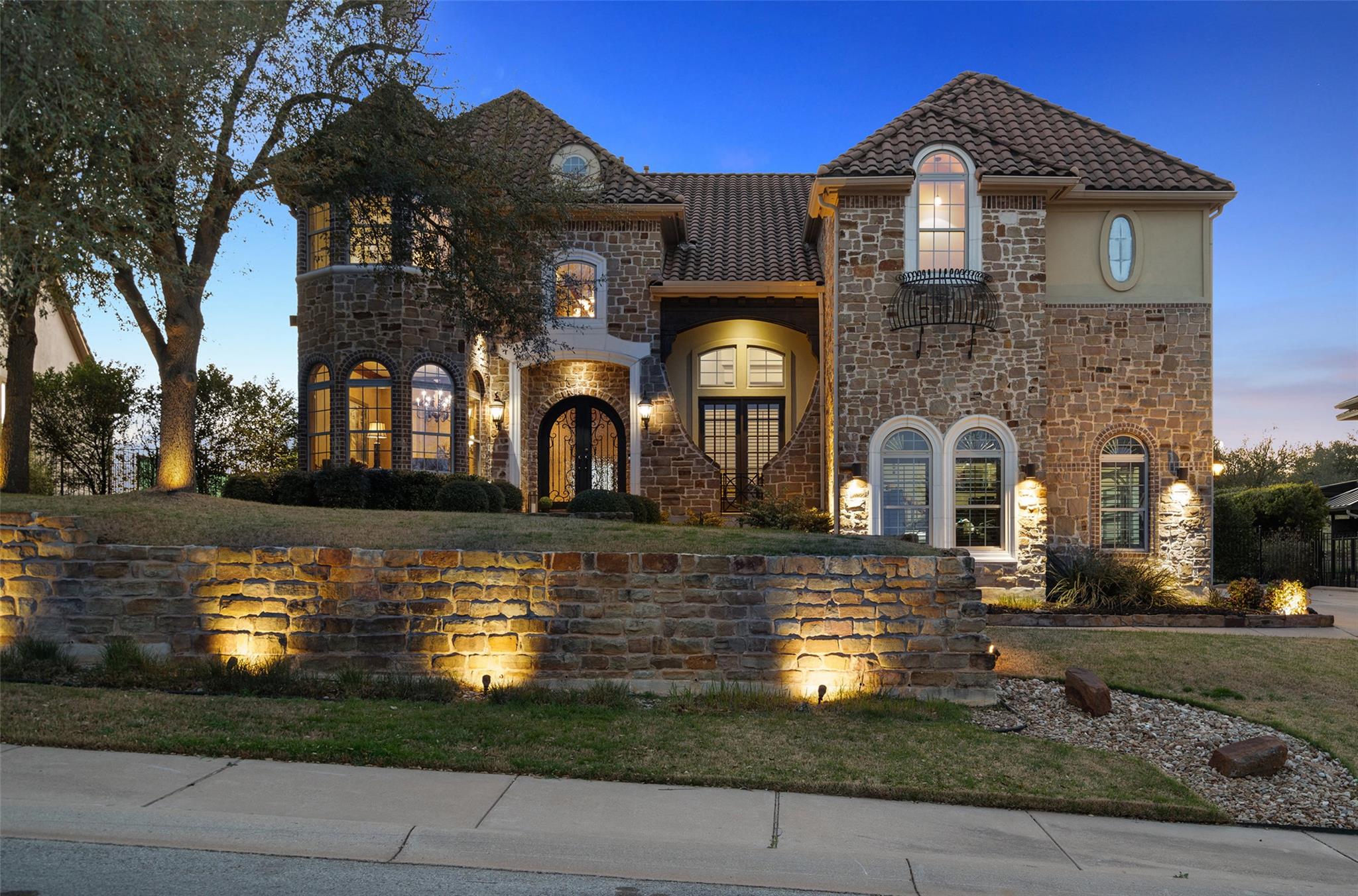 4008 Sugarloaf Dr Property Photo 1