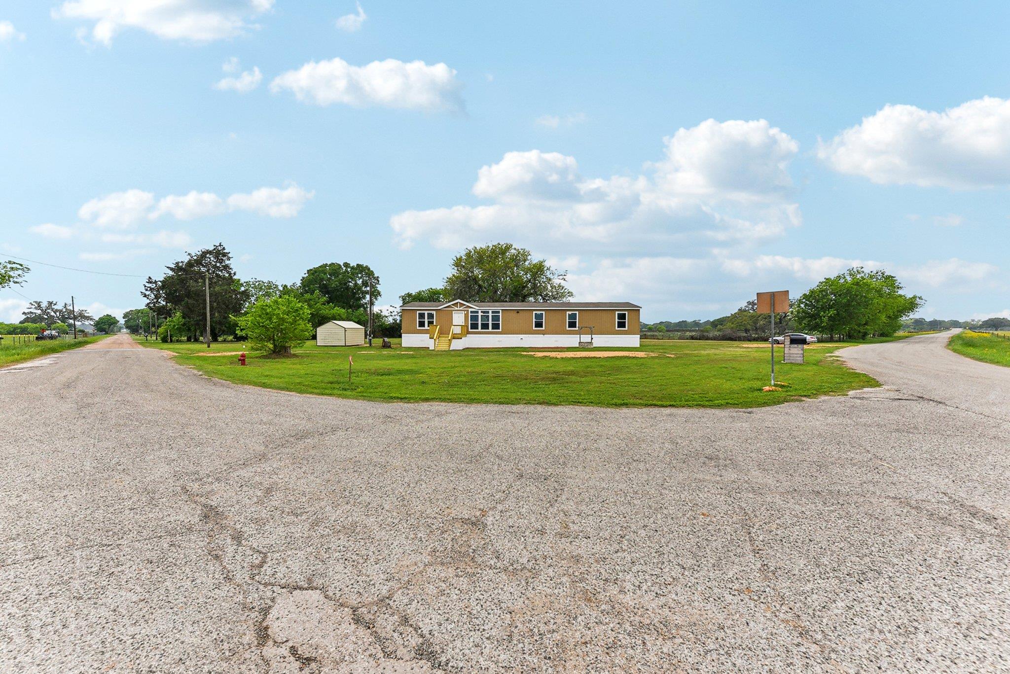 1734 Colorado St Property Photo