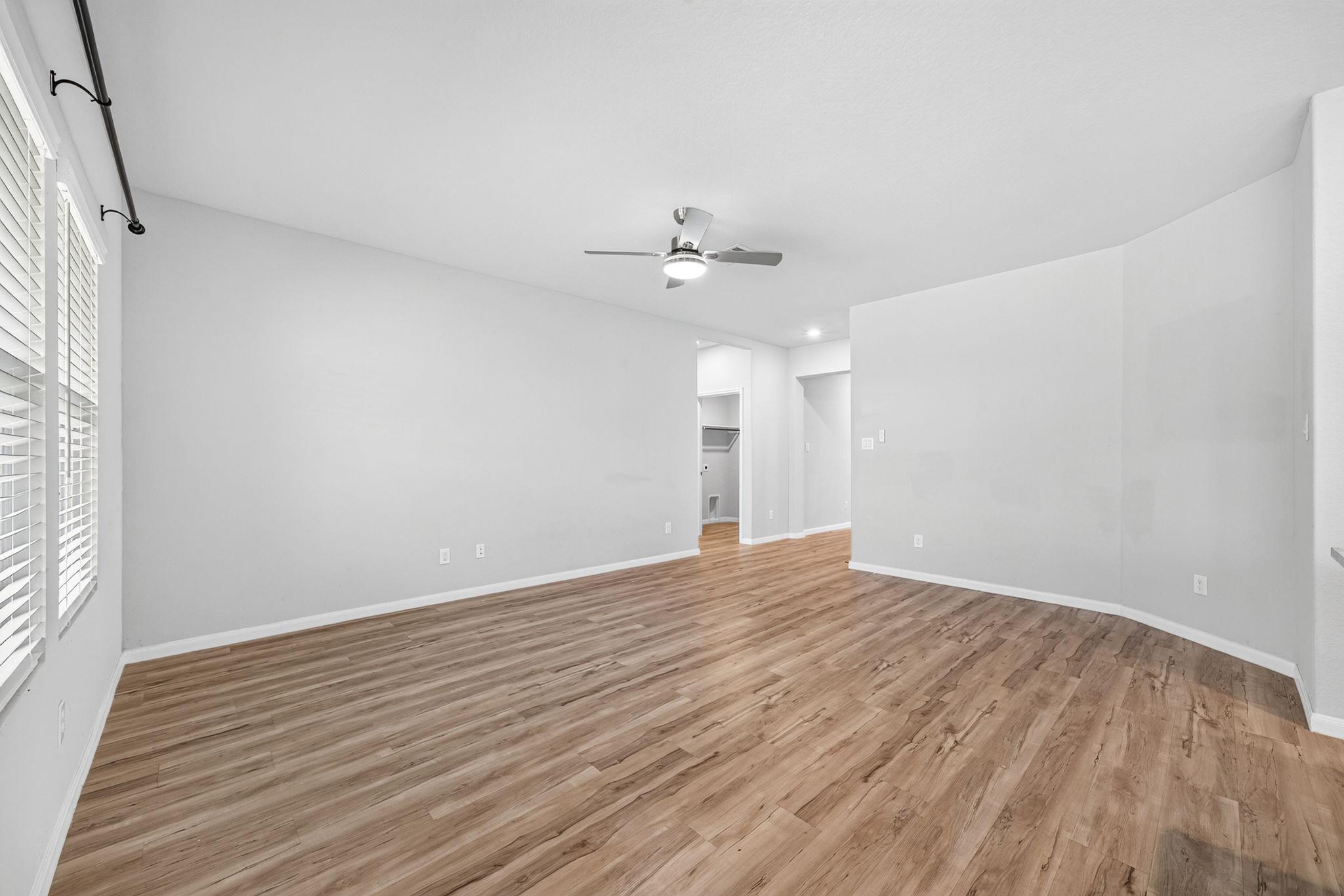 5451 Jasmine Spur Property Photo 4