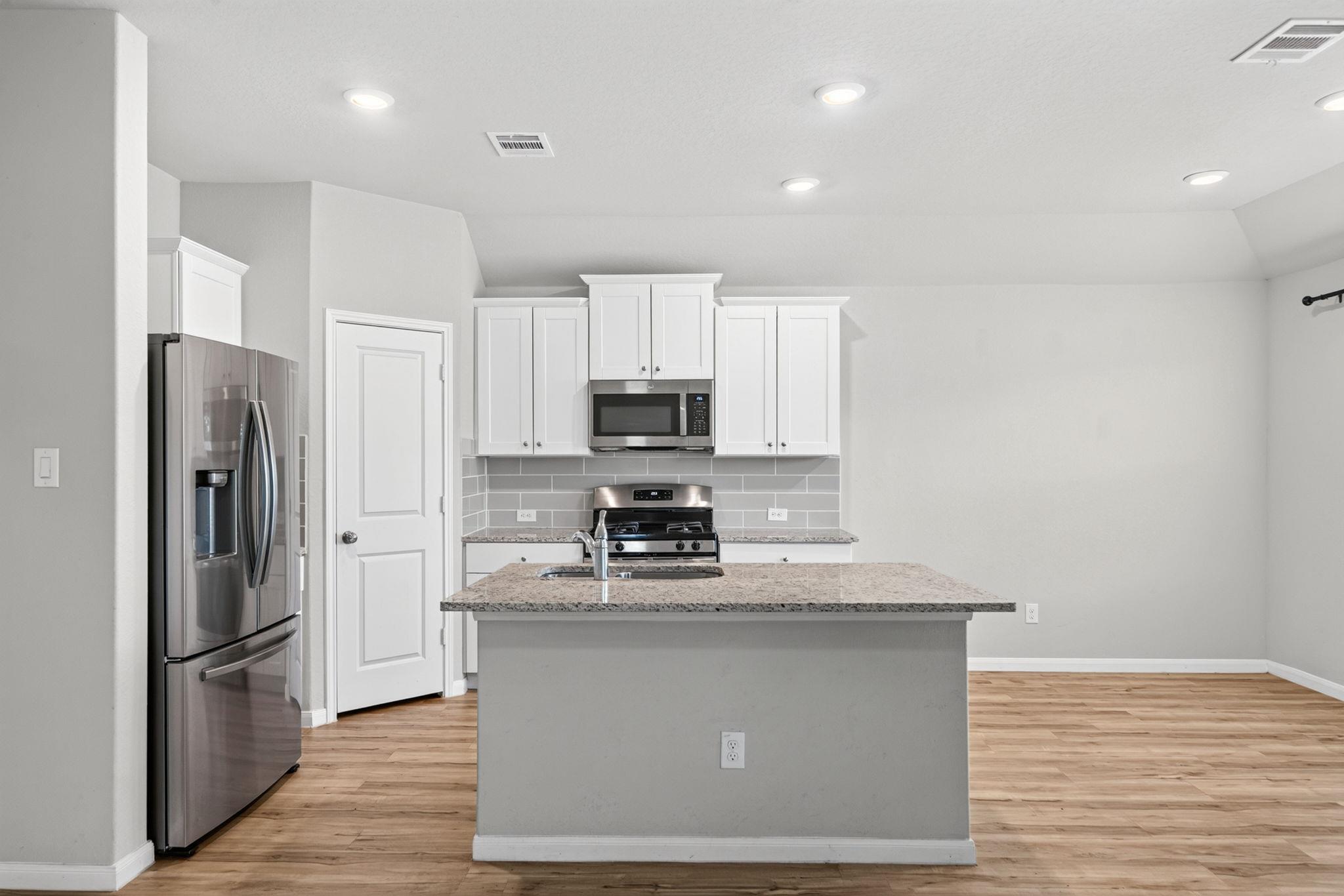 5451 Jasmine Spur Property Photo 8