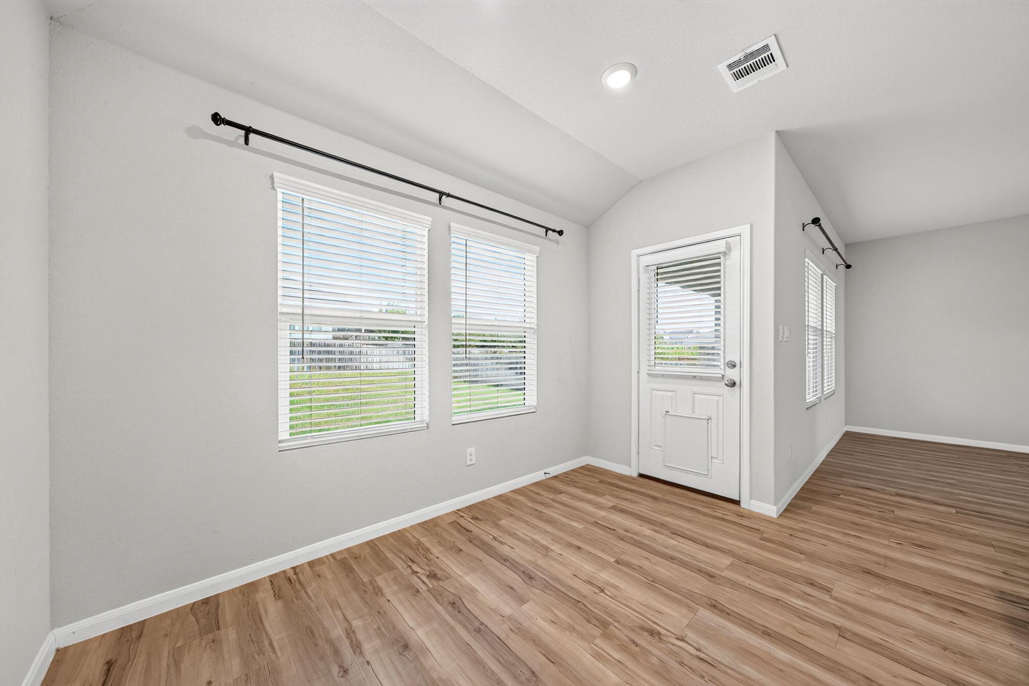 5451 Jasmine Spur Property Photo 11