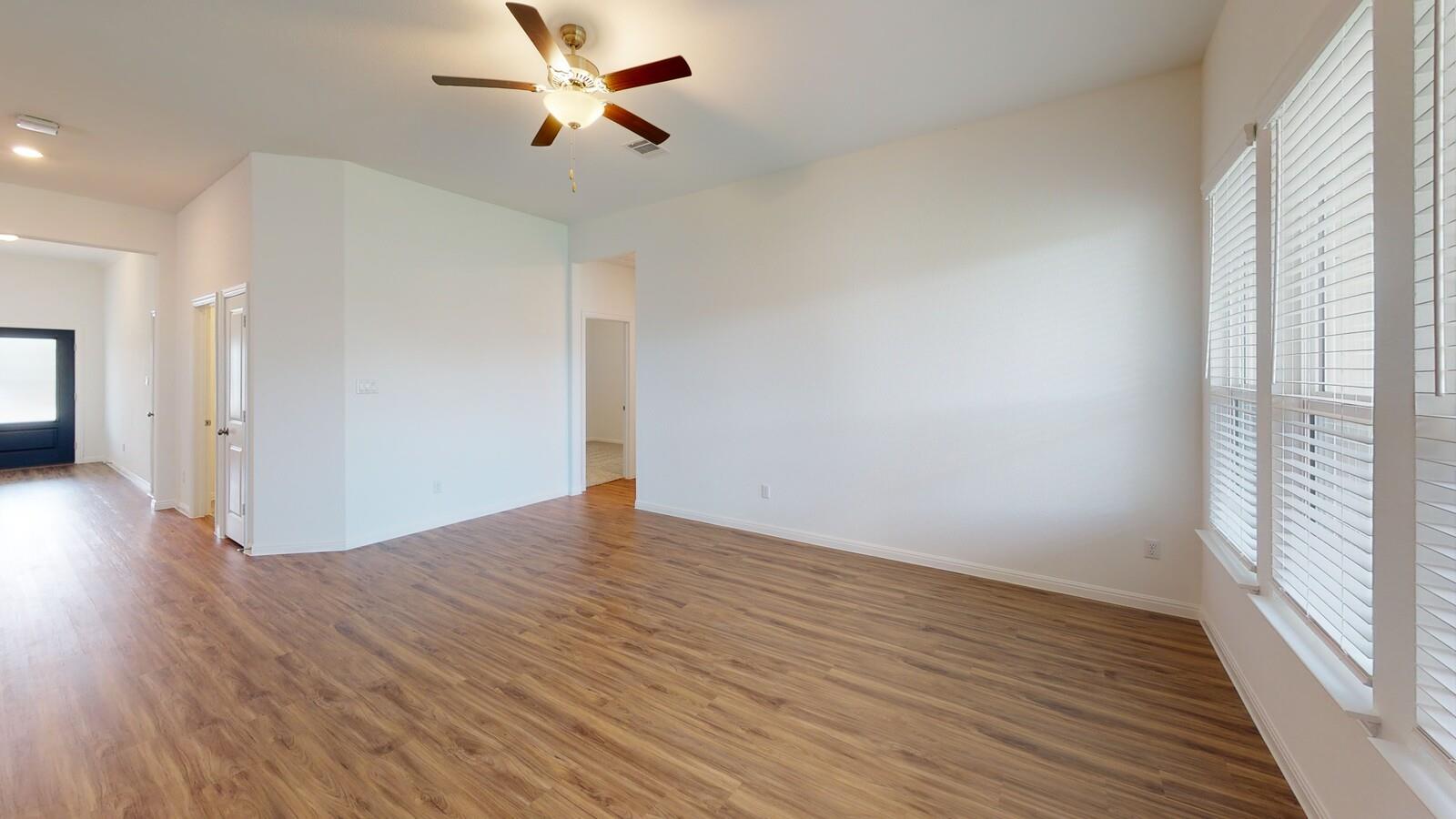 162 Coronella Dr Property Photo 6
