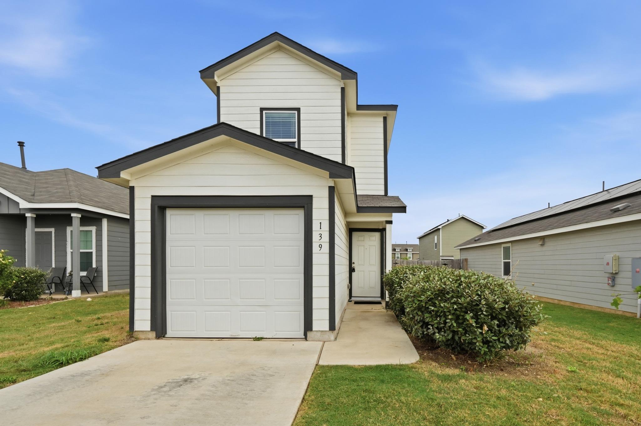 139 Gabbro Gdns Property Photo 1