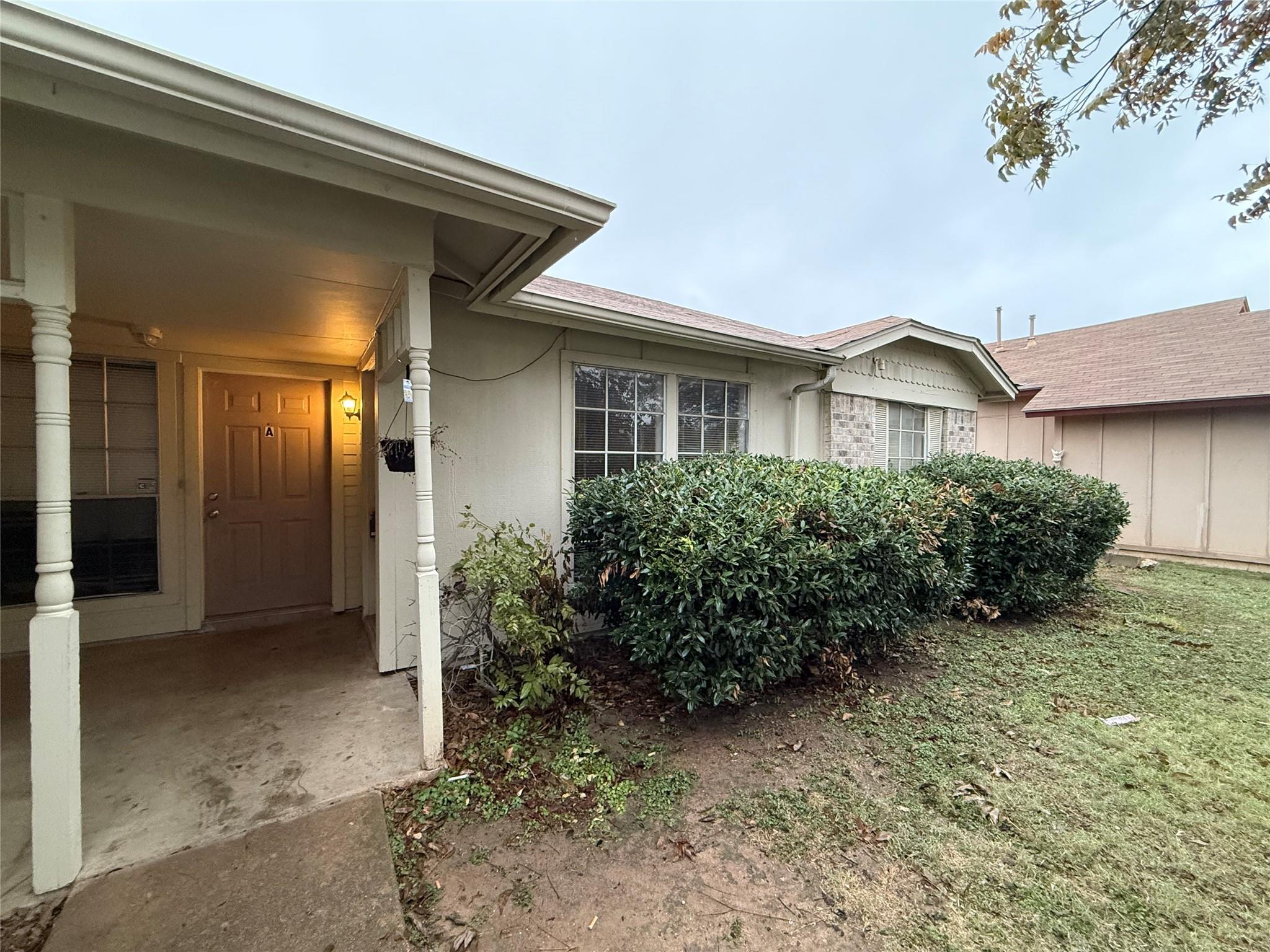 1913 Prairie Knoll Ct B Property Photo 1