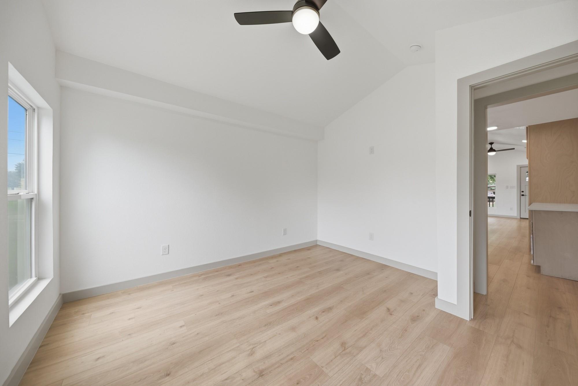 709 S Polk St Property Photo 33