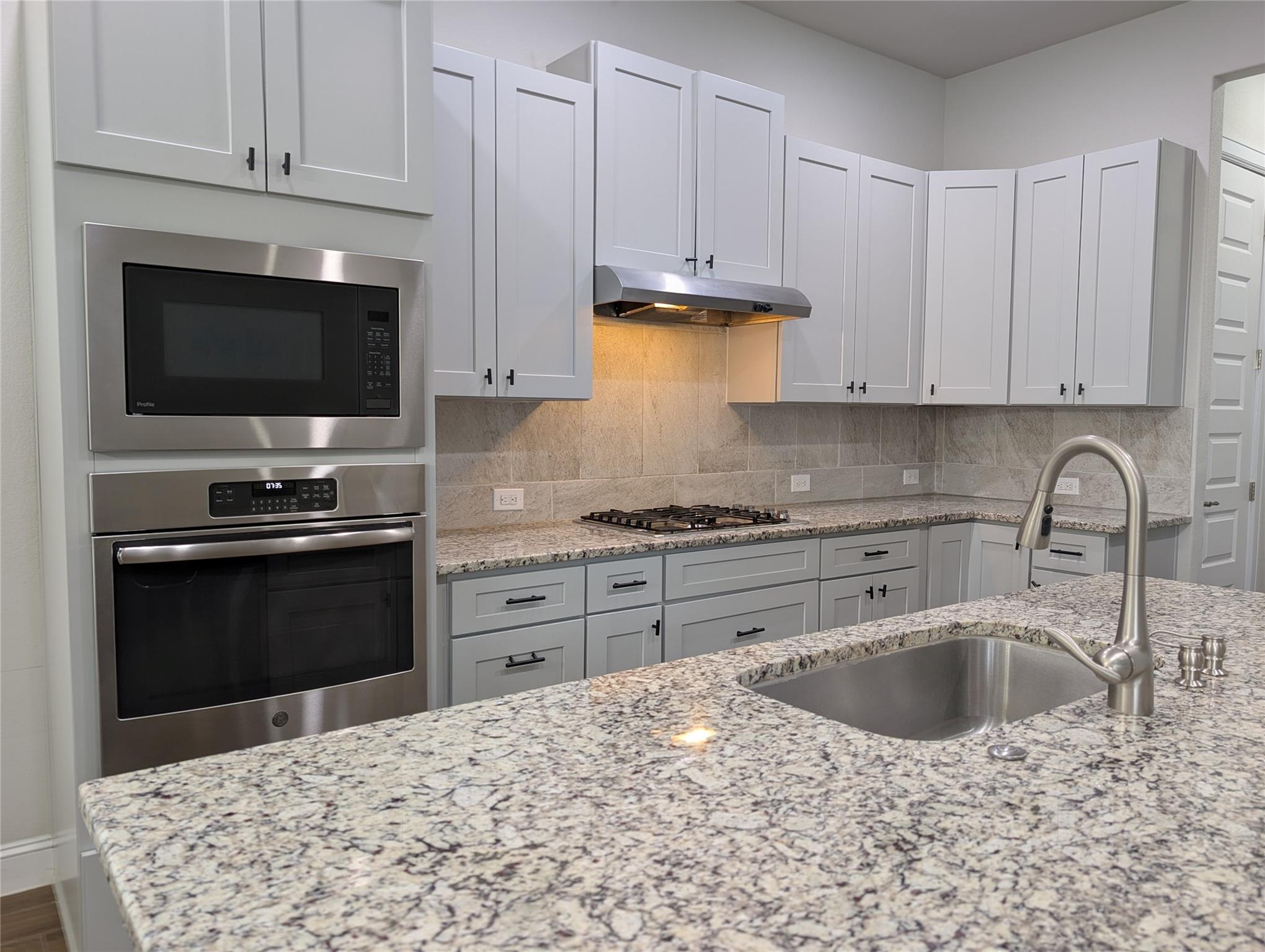 3112 Bouchette Cv Property Photo 7