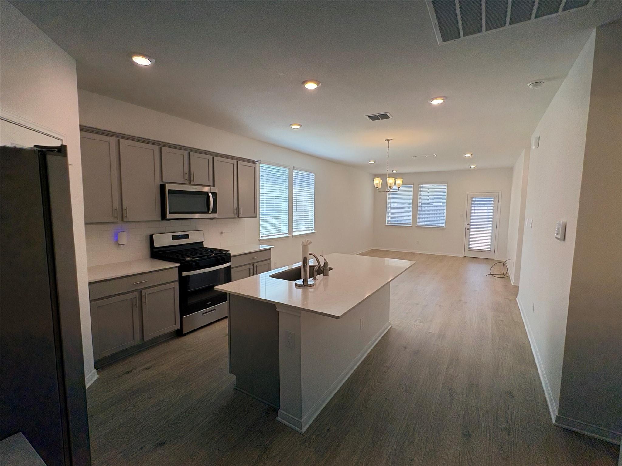 140 Saddle Cv Property Photo 3