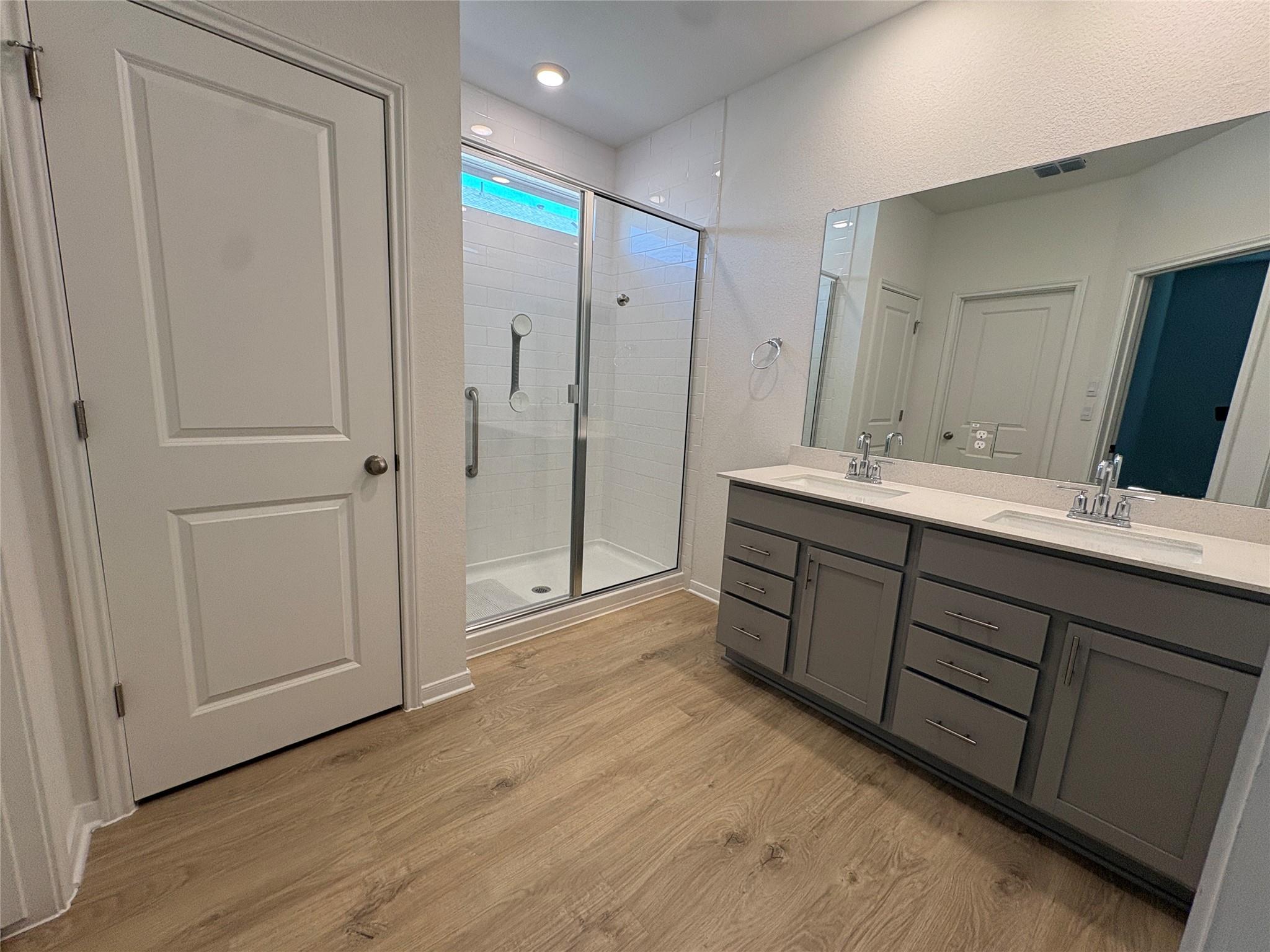 140 Saddle Cv Property Photo 8