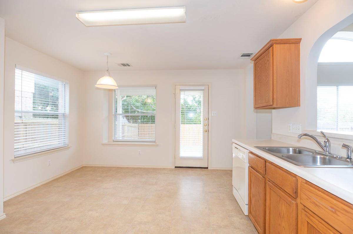 11615 James B Connolly Ln Property Photo 5
