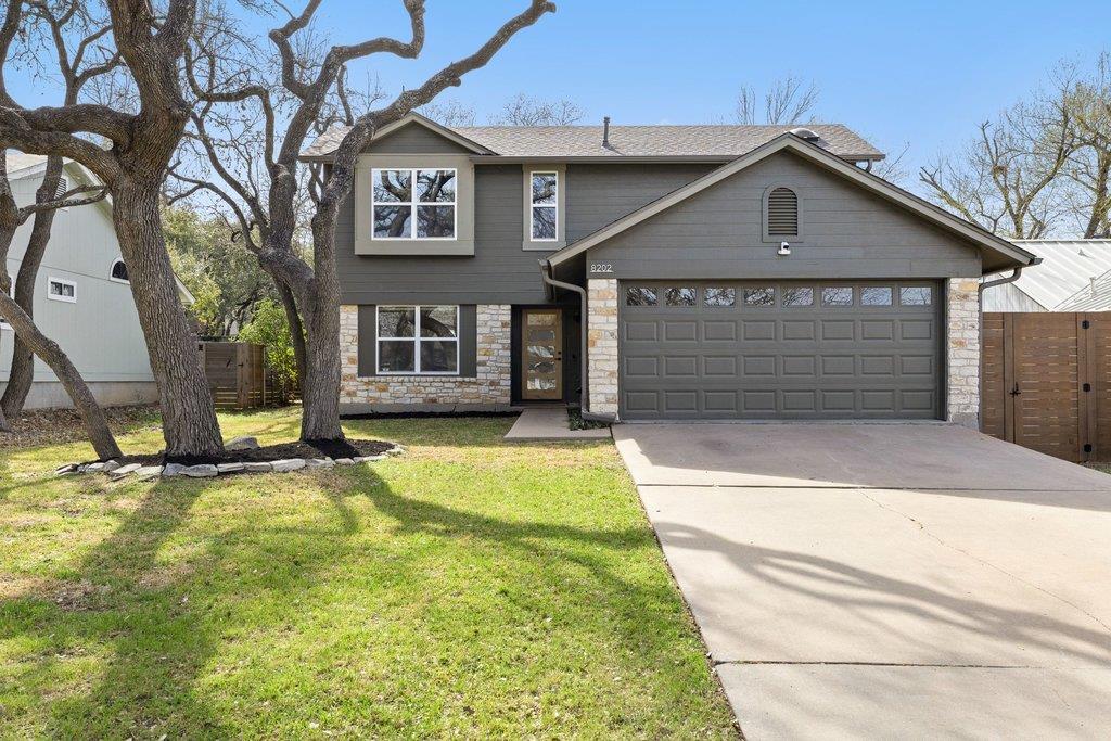 8202 Cache Dr Property Photo 1