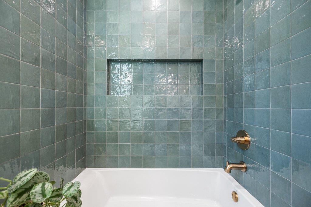 8202 Cache Dr Property Photo 23