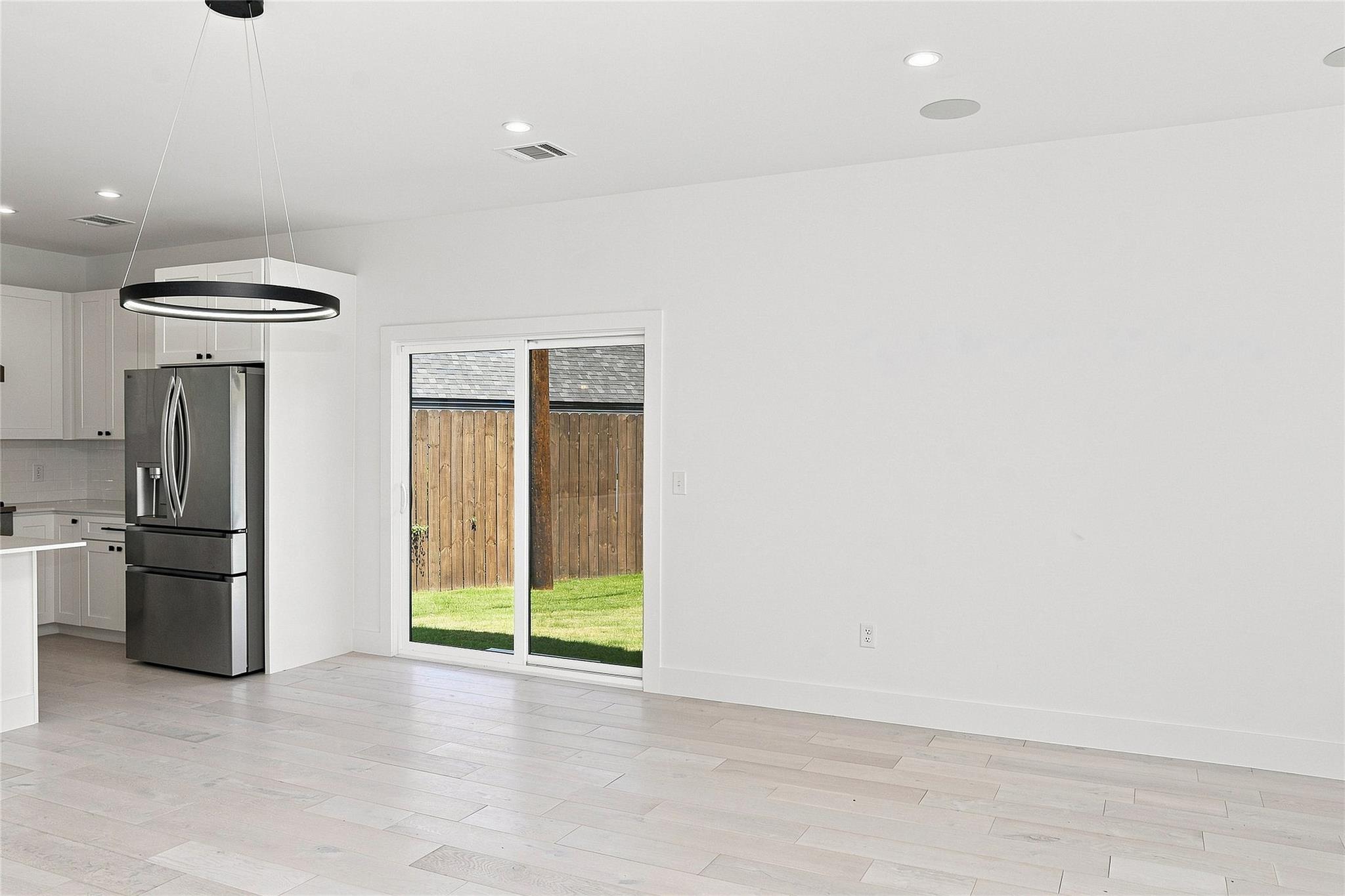 1500 Sylvan Glade None #a Property Photo 5