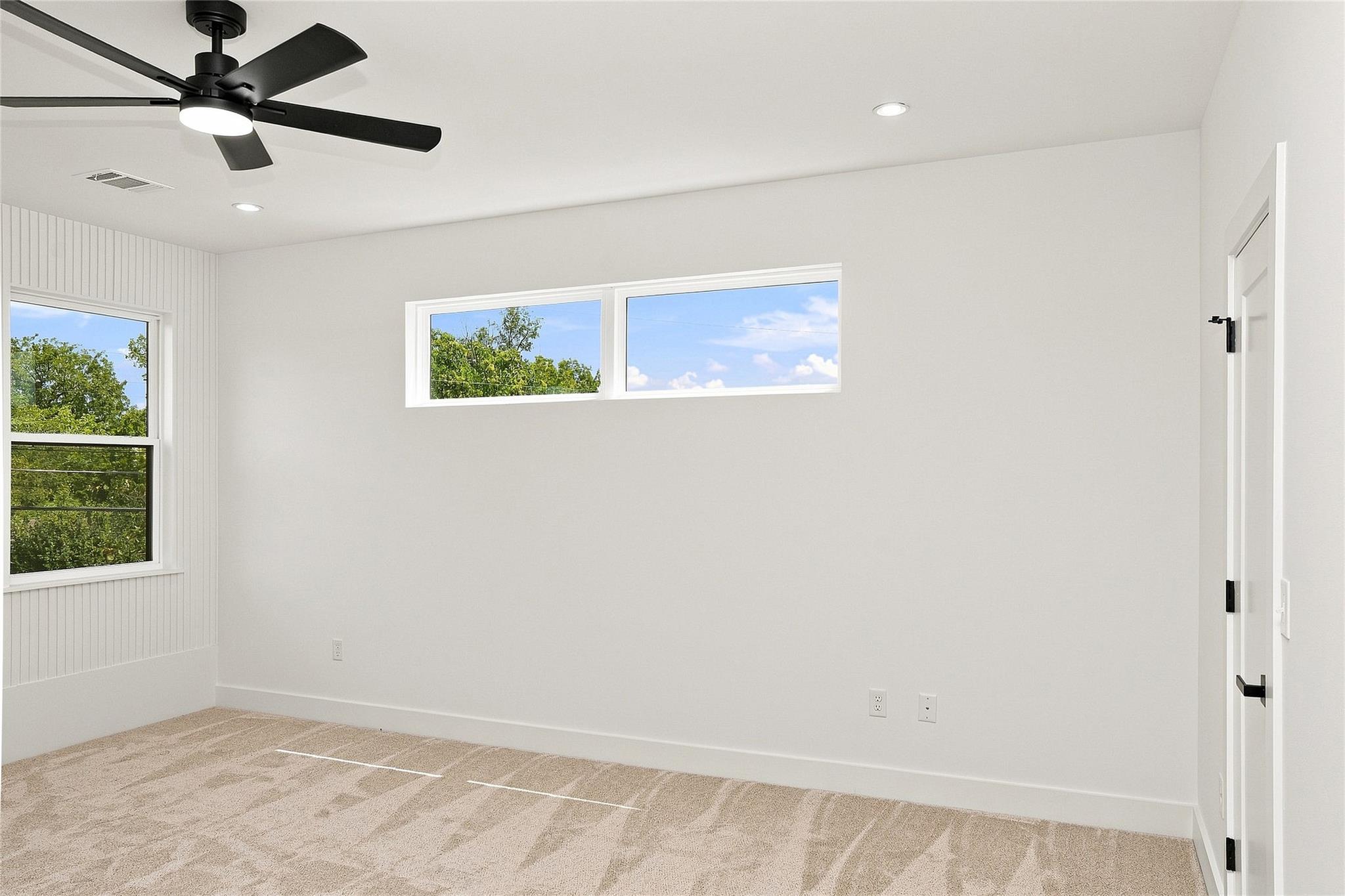 1500 Sylvan Glade None #a Property Photo 9
