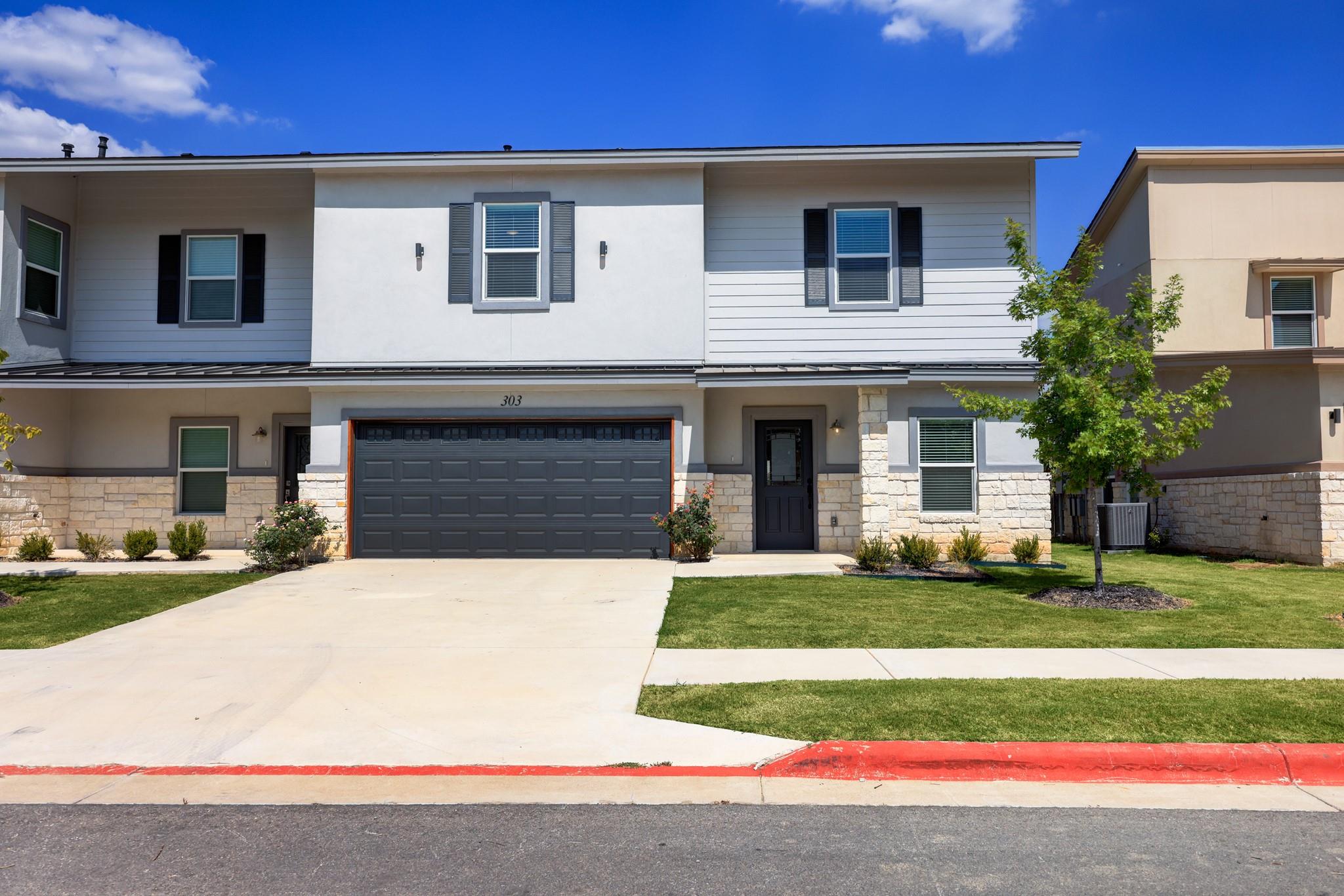 2105 Tiger Trl #303 Property Photo 1