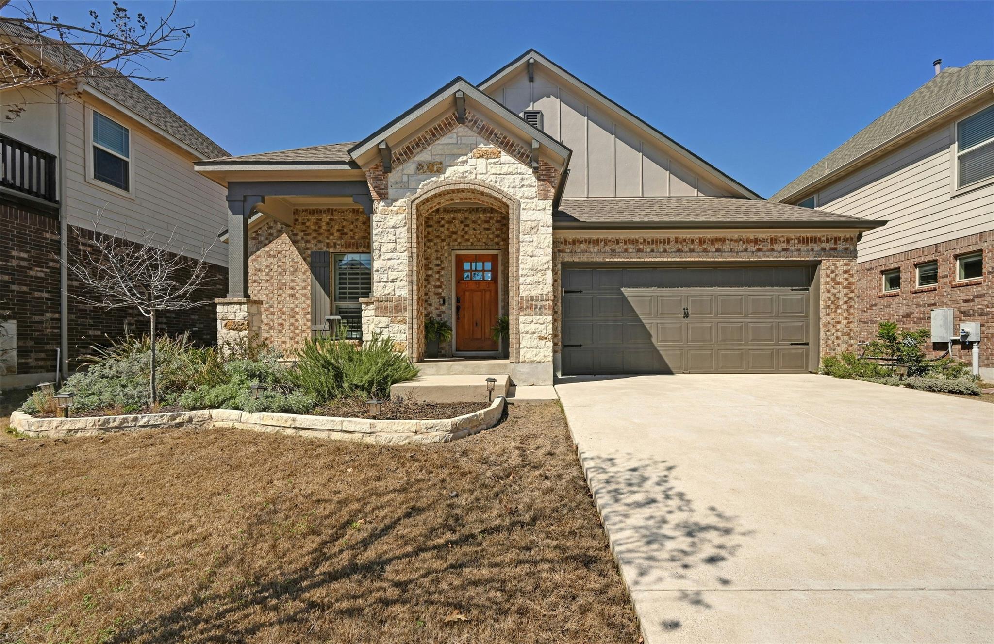 523 Oyster Crk Property Photo