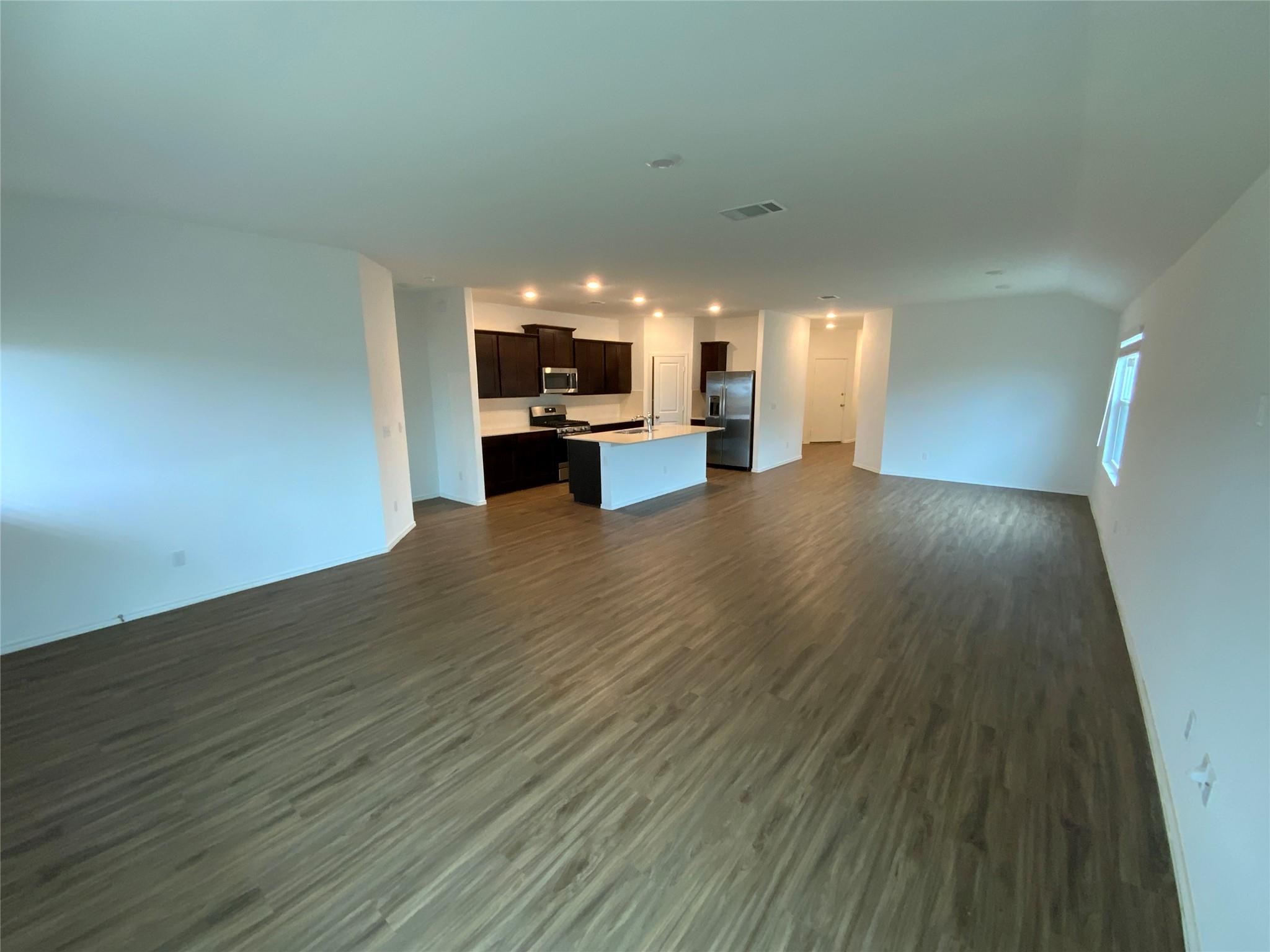 268 Madrid Property Photo 3
