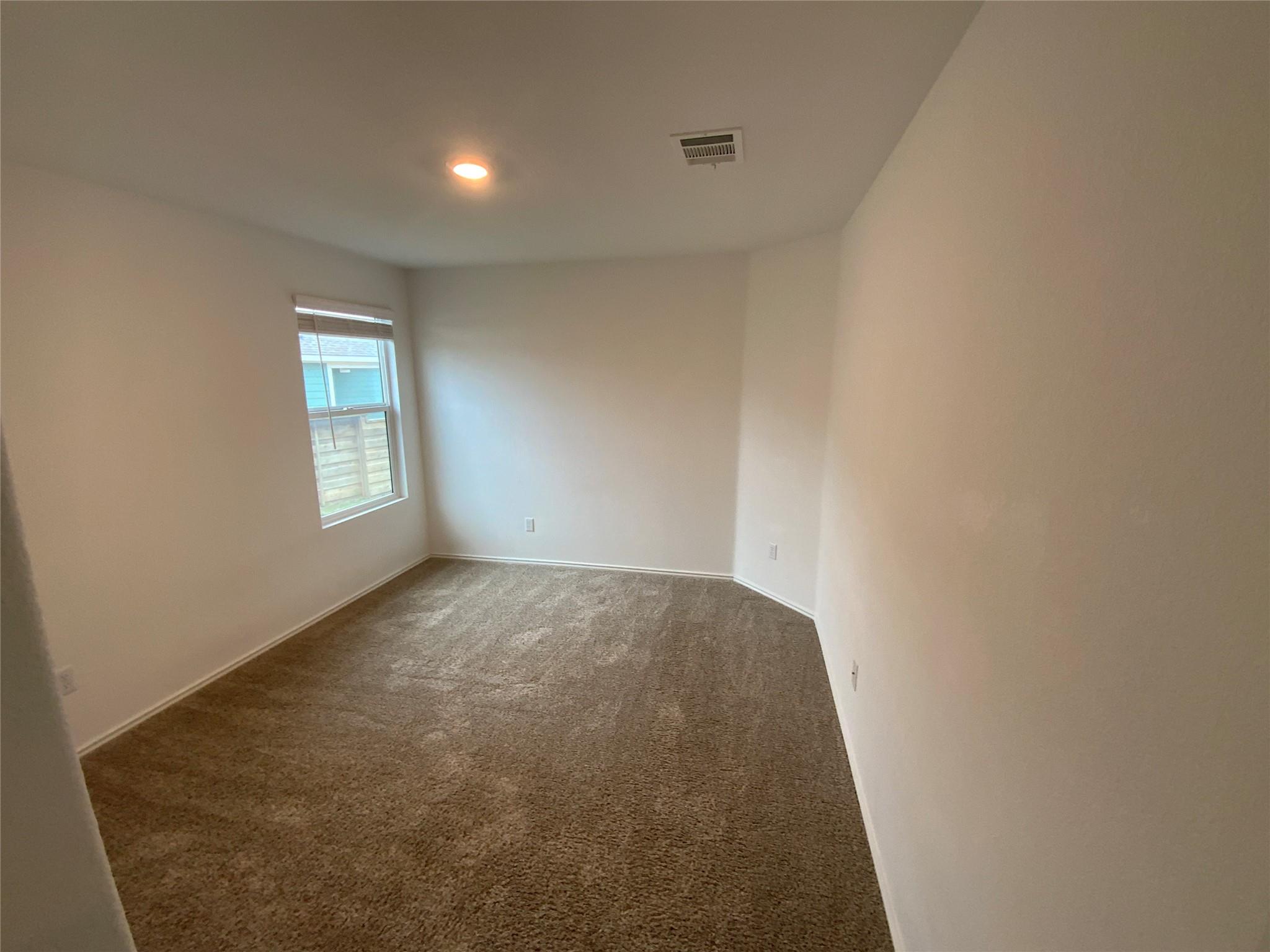 268 Madrid Property Photo 8