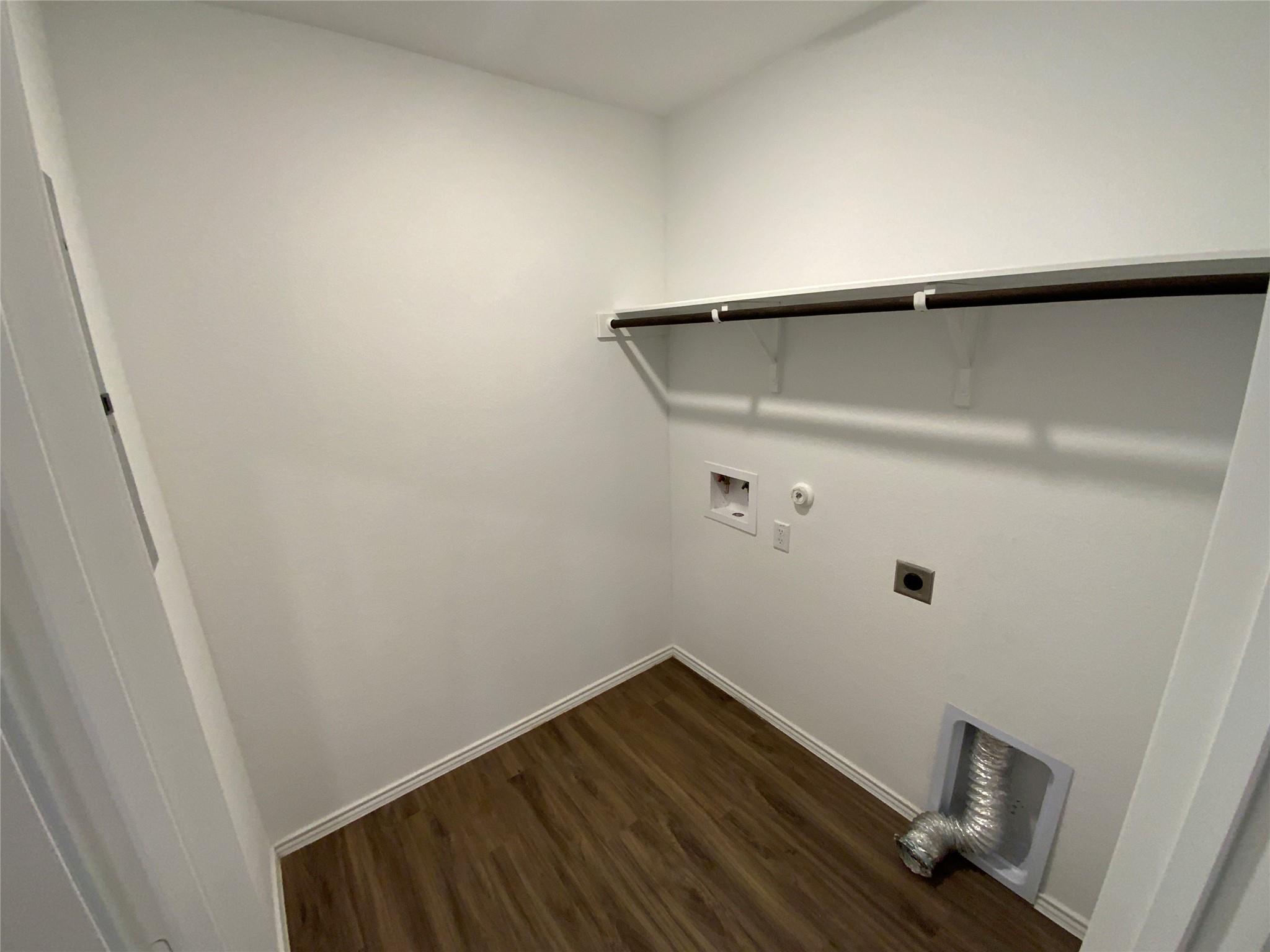 268 Madrid Property Photo 11