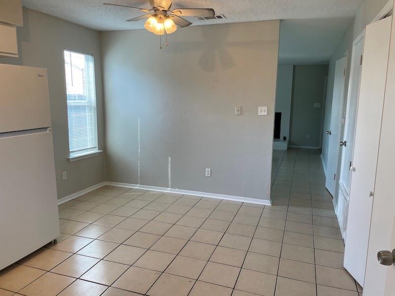8401 Colony Loop Dr #d Property Photo 4